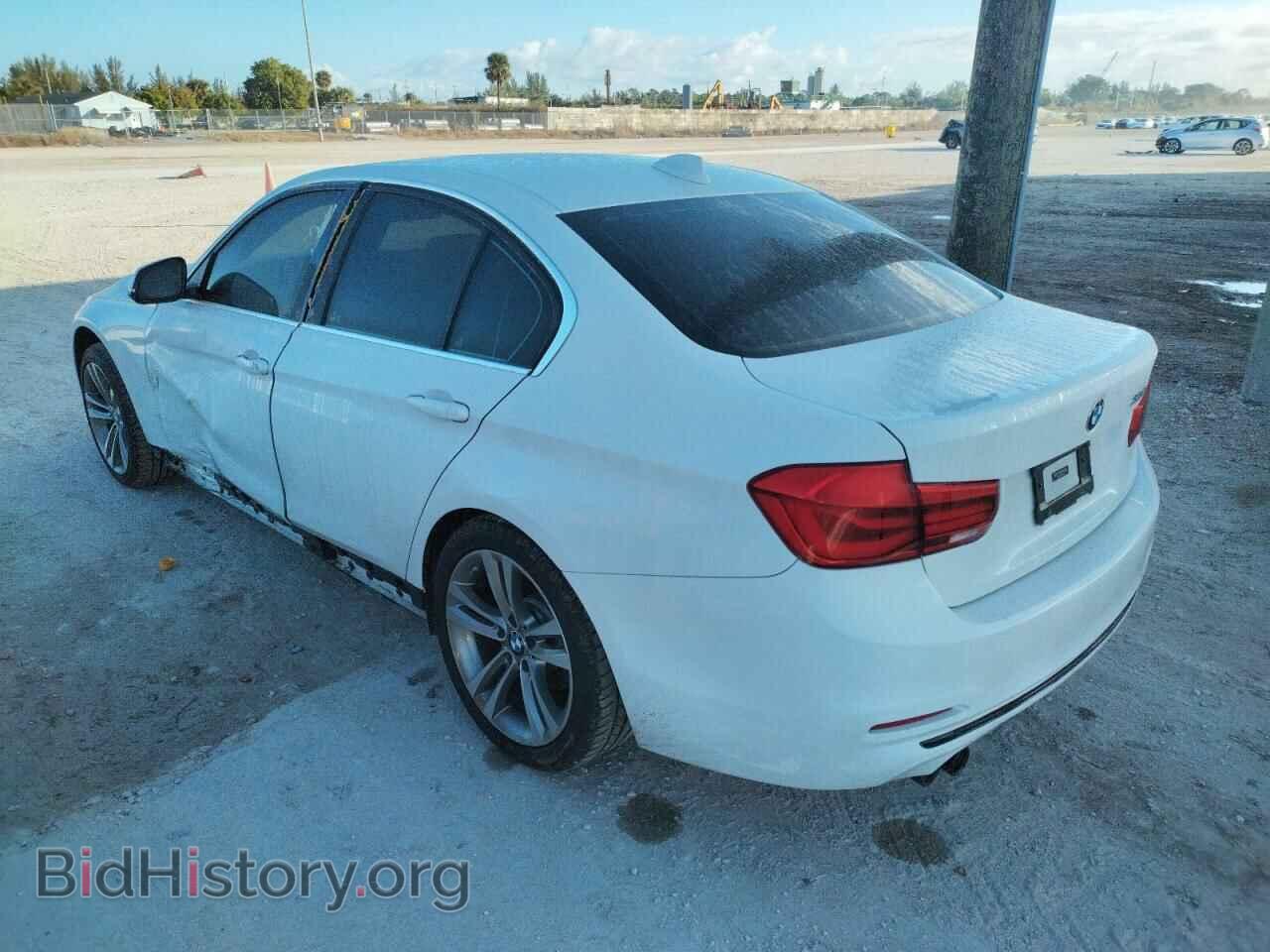 2018 BMW 3 SERIES - VIN: WBA8B9C56JEE80963 - Фото 3