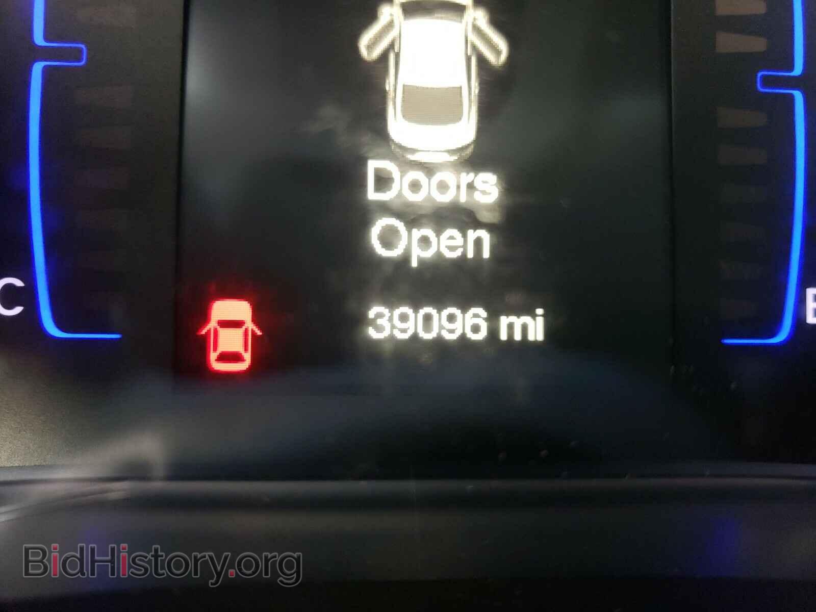 2016 CHRYSLER 200 - VIN: 1C3CCCAB4GN173589 - Фото 8