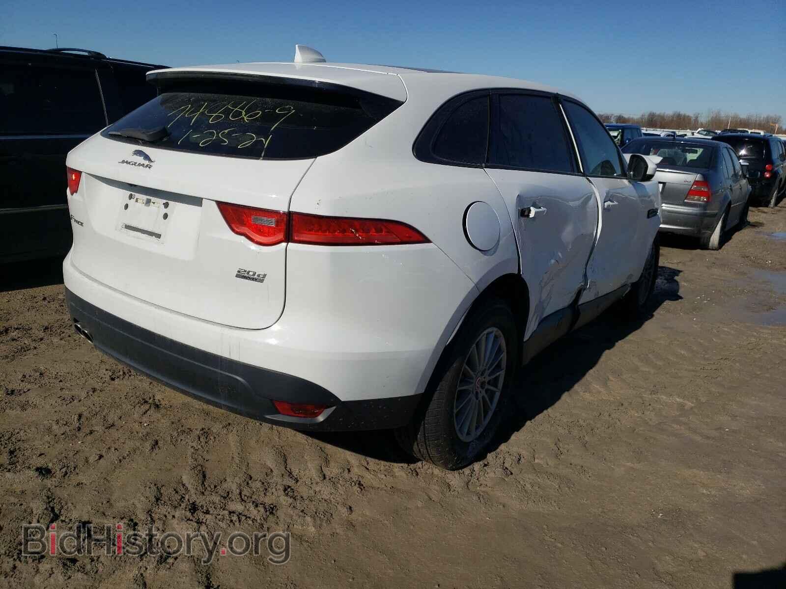 2017 JAGUAR F-PACE - VIN: SADCS2BNXHA492932 - Фото 4
