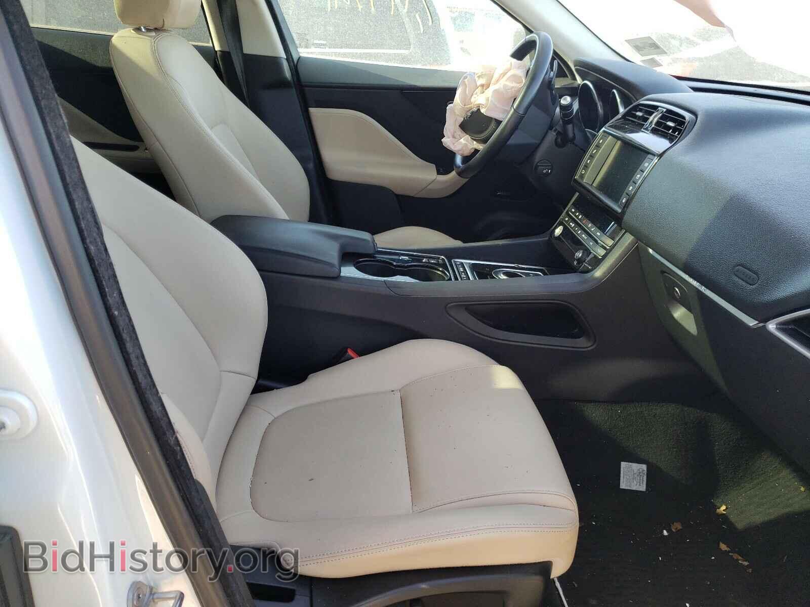 2017 JAGUAR F-PACE - VIN: SADCS2BNXHA492932 - Фото 5