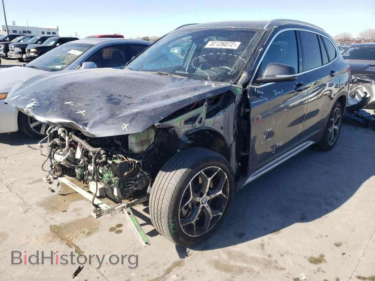2018 BMW X1 - VIN: WBXHT3C33J5F89184 - Фото 2