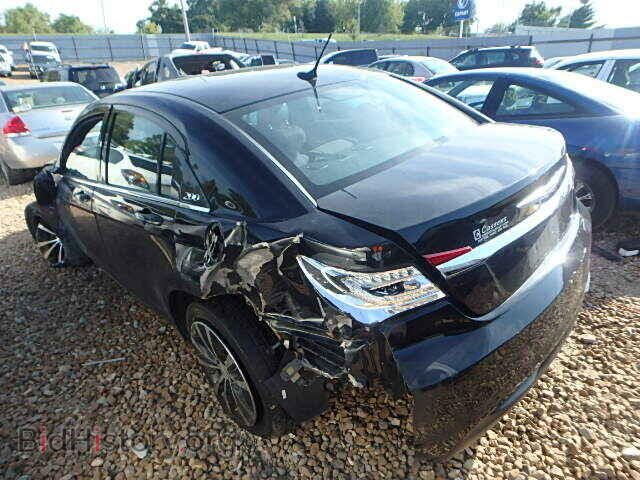 2013 CHRYSLER 200 - VIN: 1C3CCBBB0DN521800 - Фото 3