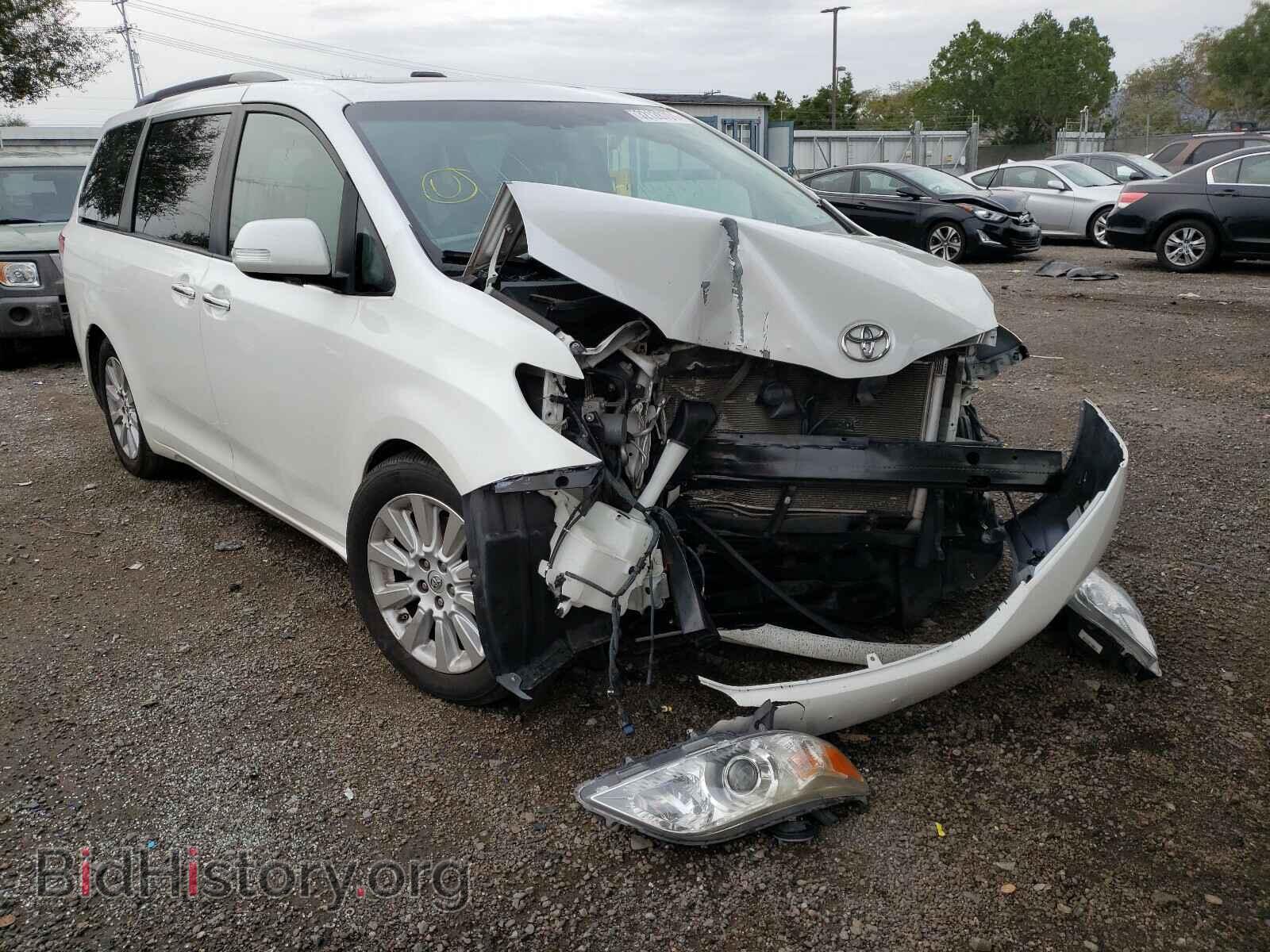 Photo 5TDYK3DC4ES520807 - TOYOTA SIENNA 2014
