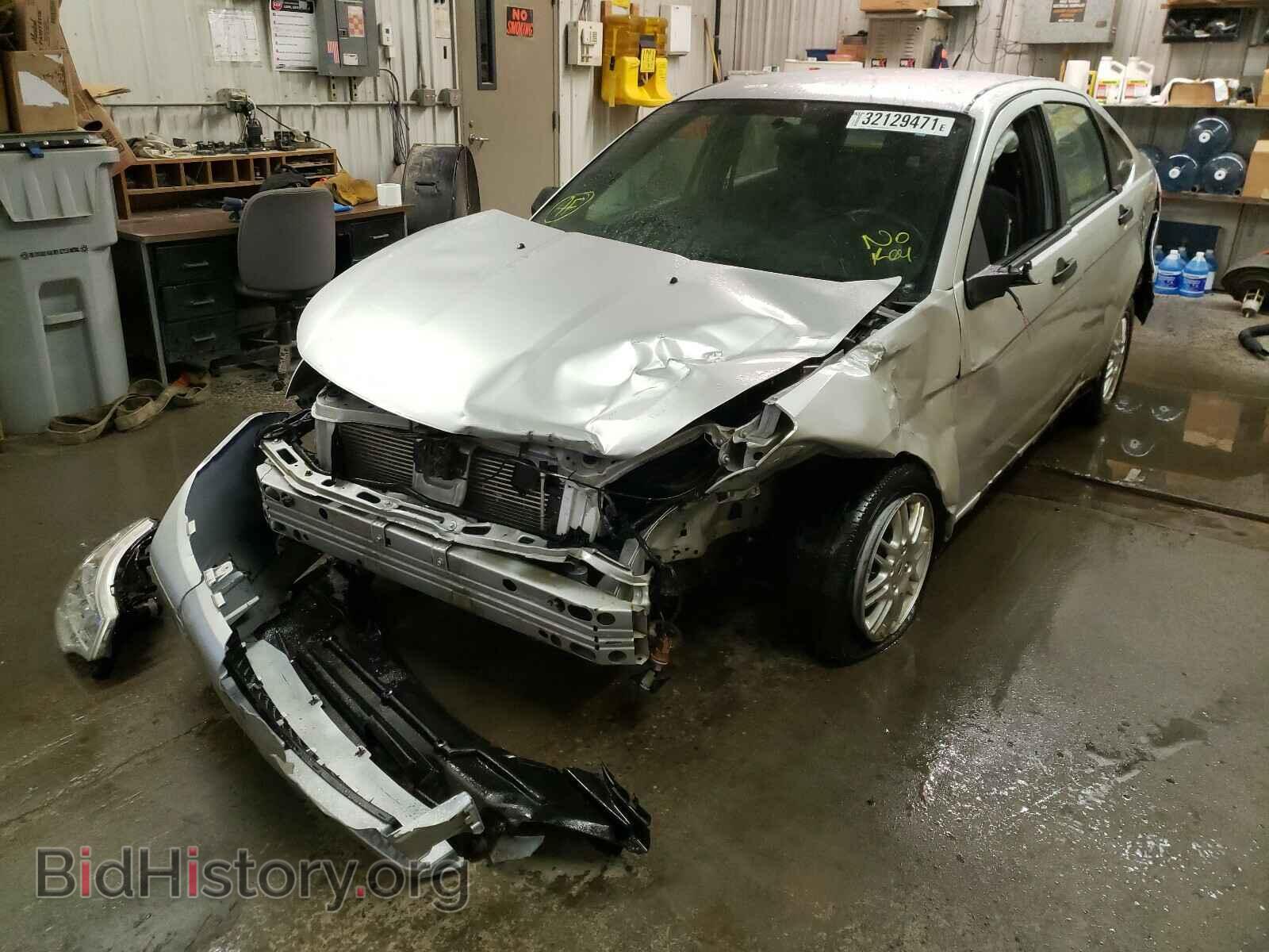 2011 FORD FOCUS - VIN: 1FAHP3FN0BW202829 - Photo 2