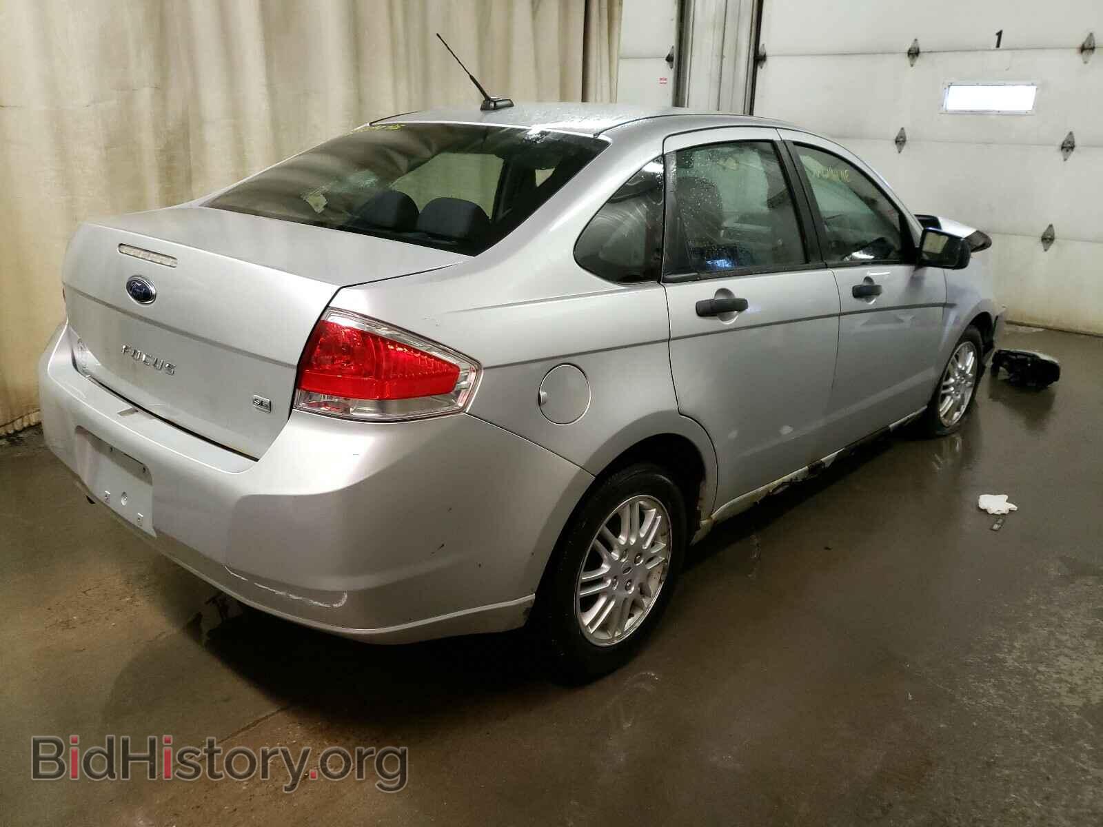 2011 FORD FOCUS - VIN: 1FAHP3FN0BW202829 - Photo 4