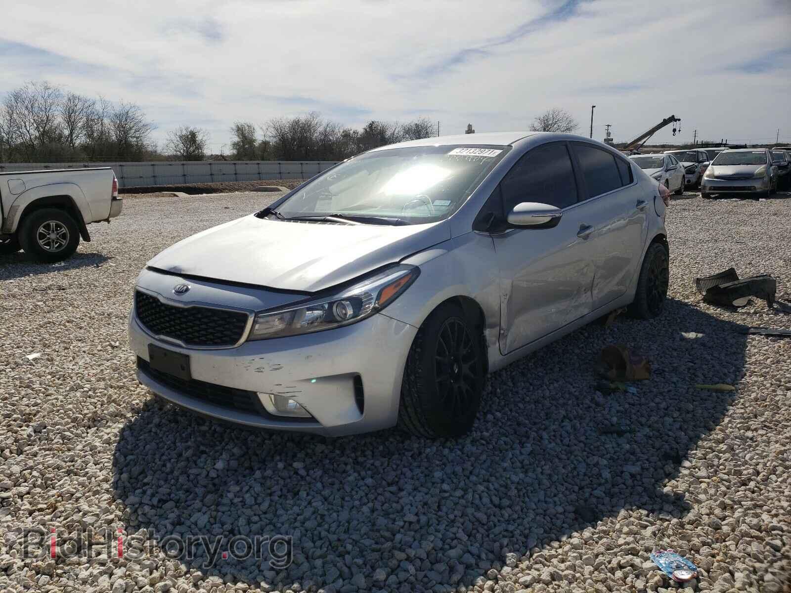 2017 KIA FORTE - VIN: 3KPFL4A82HE005409 - Фото 2
