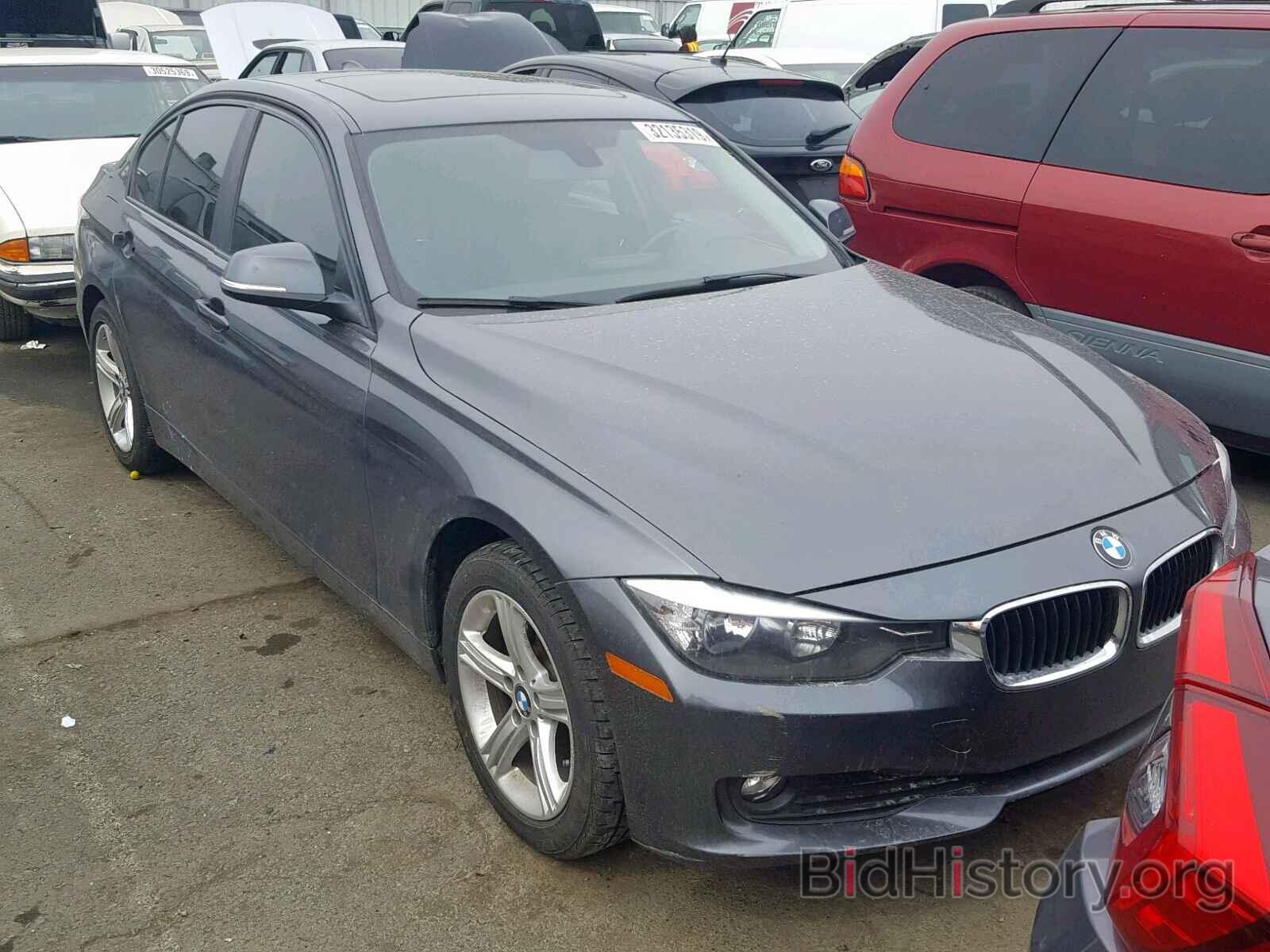 Photo WBA3B1C53DF462881 - BMW 3 SERIES 2013