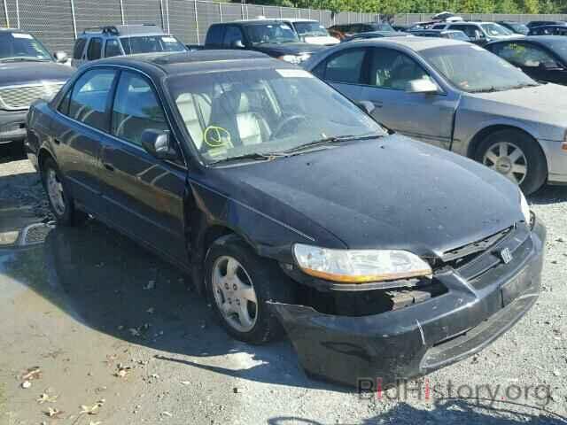 Photo 1HGCG5654XA074827 - HONDA ACCORD 1999