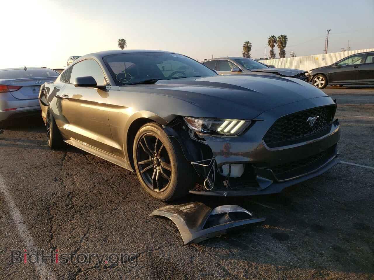 Photo 1FA6P8TH3H5257115 - FORD MUSTANG 2017