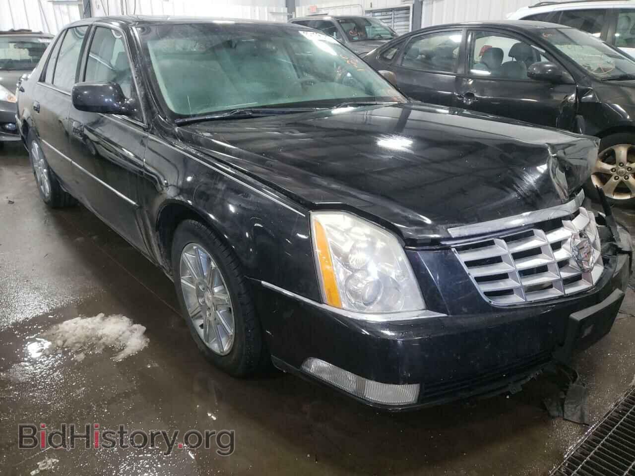 Photo 1G6KD5E61BU123828 - CADILLAC DTS 2011