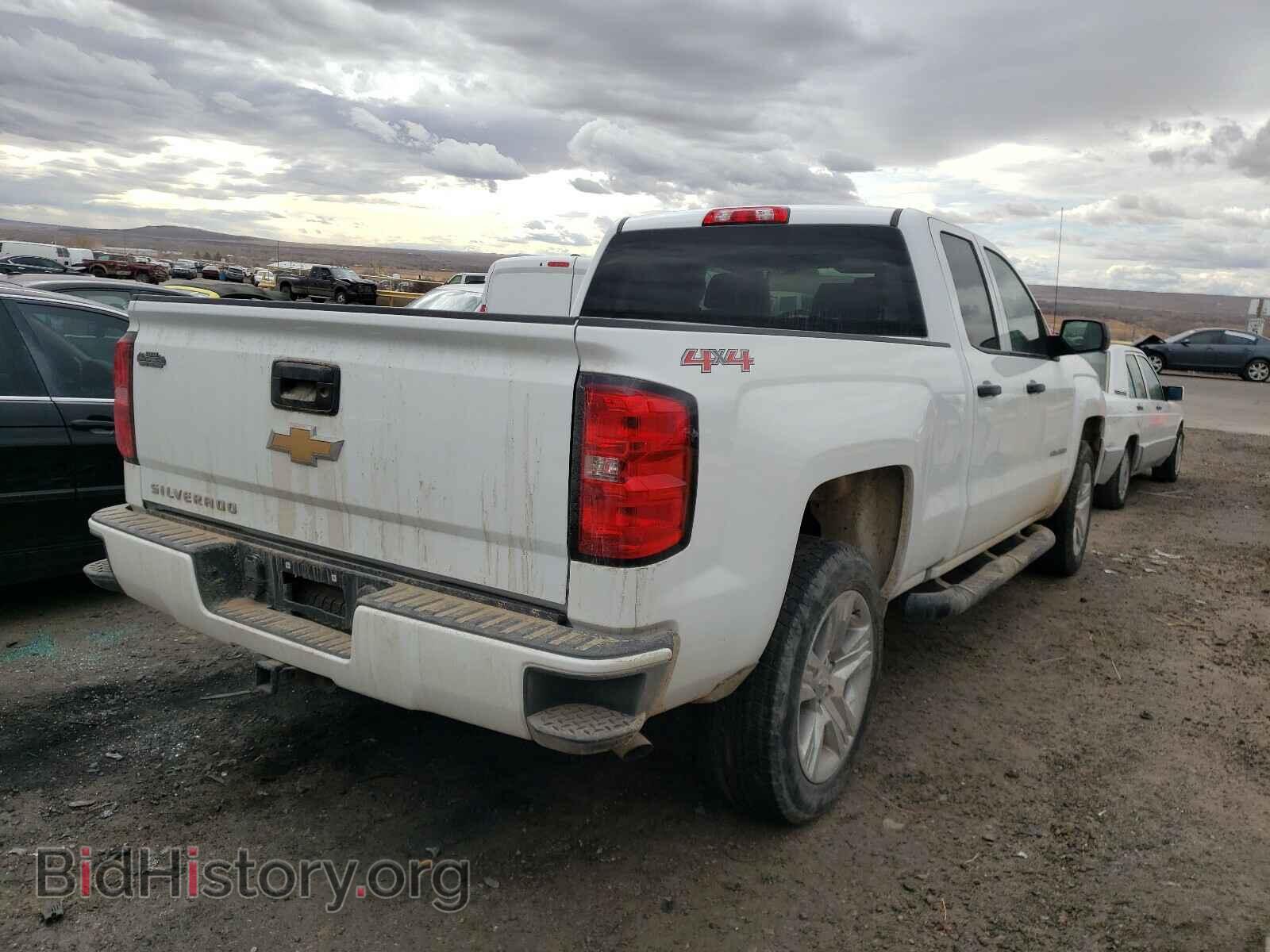 2017 CHEVROLET SILVERADO - VIN: 1GCVKPECXHZ129026 - Фото 4