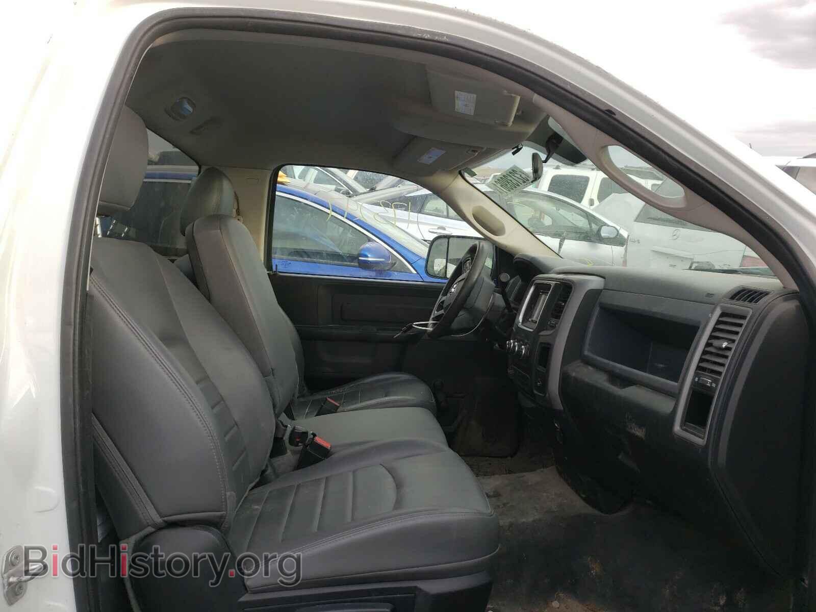 2016 RAM 1500 - VIN: 3C6JR7DT6GG301456 - Фото 5