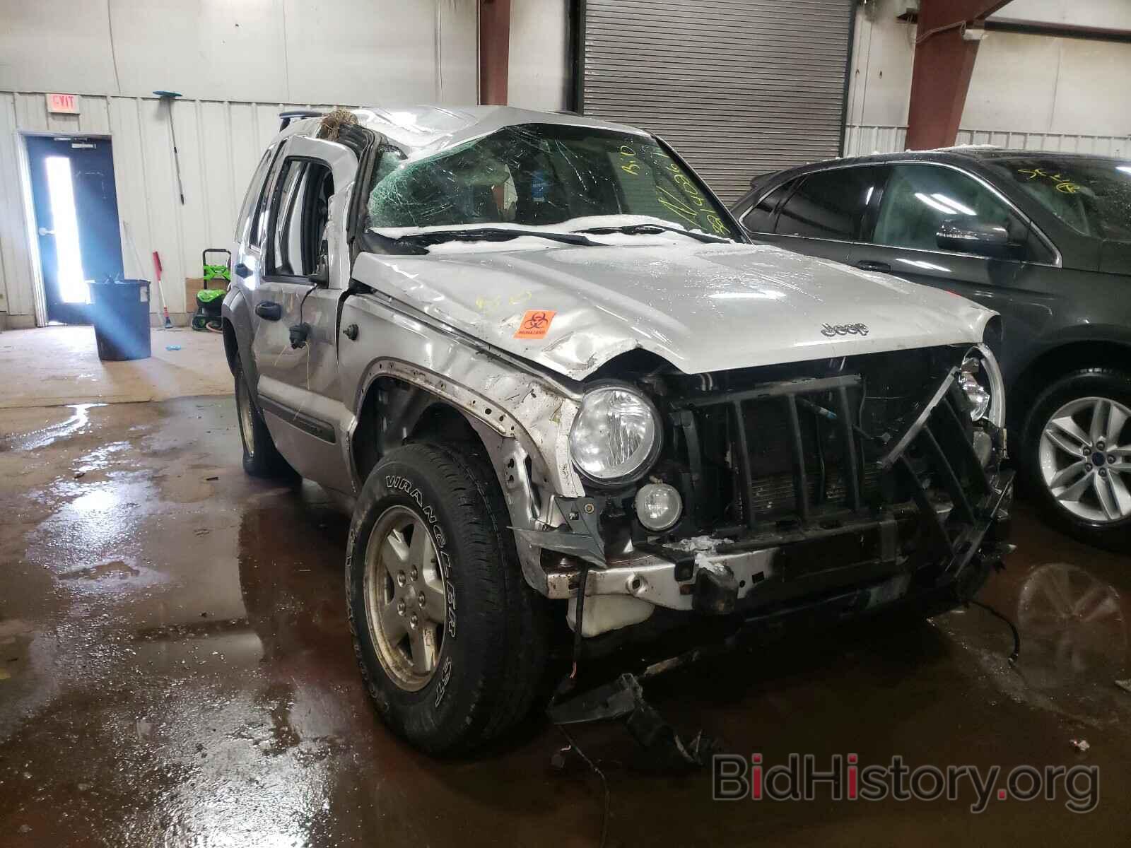 Photo 1J4GL48K16W288498 - JEEP LIBERTY 2006