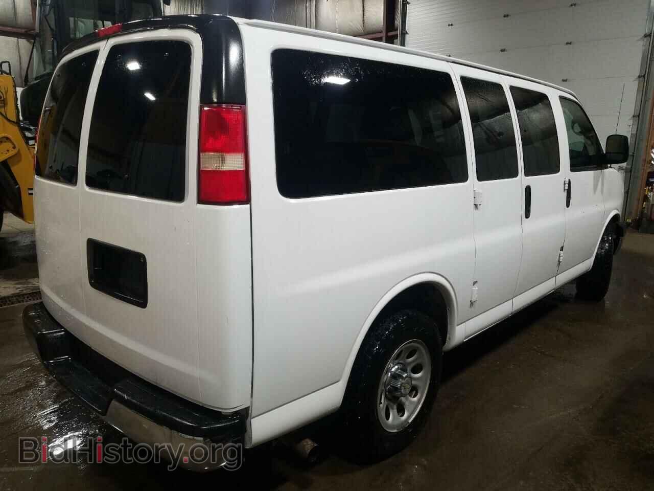 2011 CHEVROLET EXPRESS - VIN: 1GNSHCF42B1161774 - Фото 4
