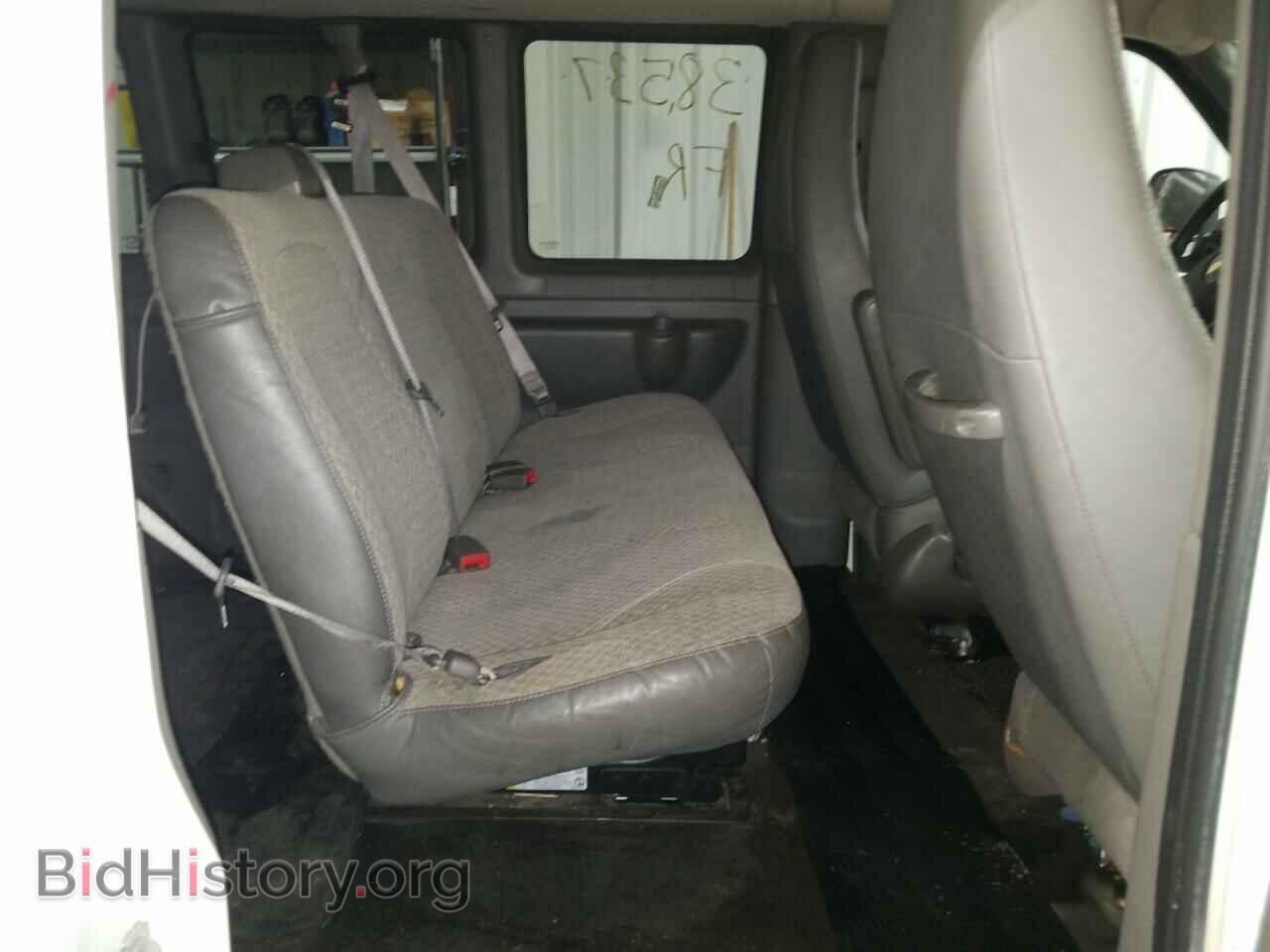 2011 CHEVROLET EXPRESS - VIN: 1GNSHCF42B1161774 - Фото 6