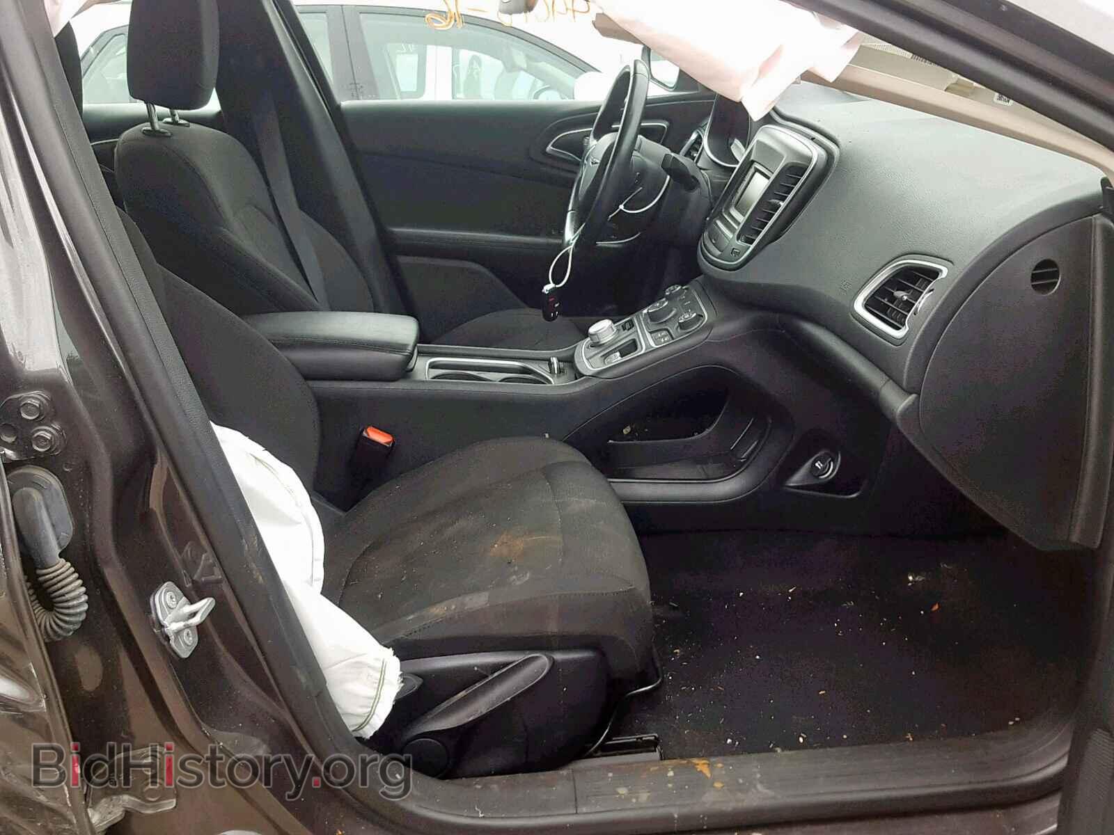 2016 CHRYSLER 200 - VIN: 1C3CCCAB3GN164883 - Photo 5