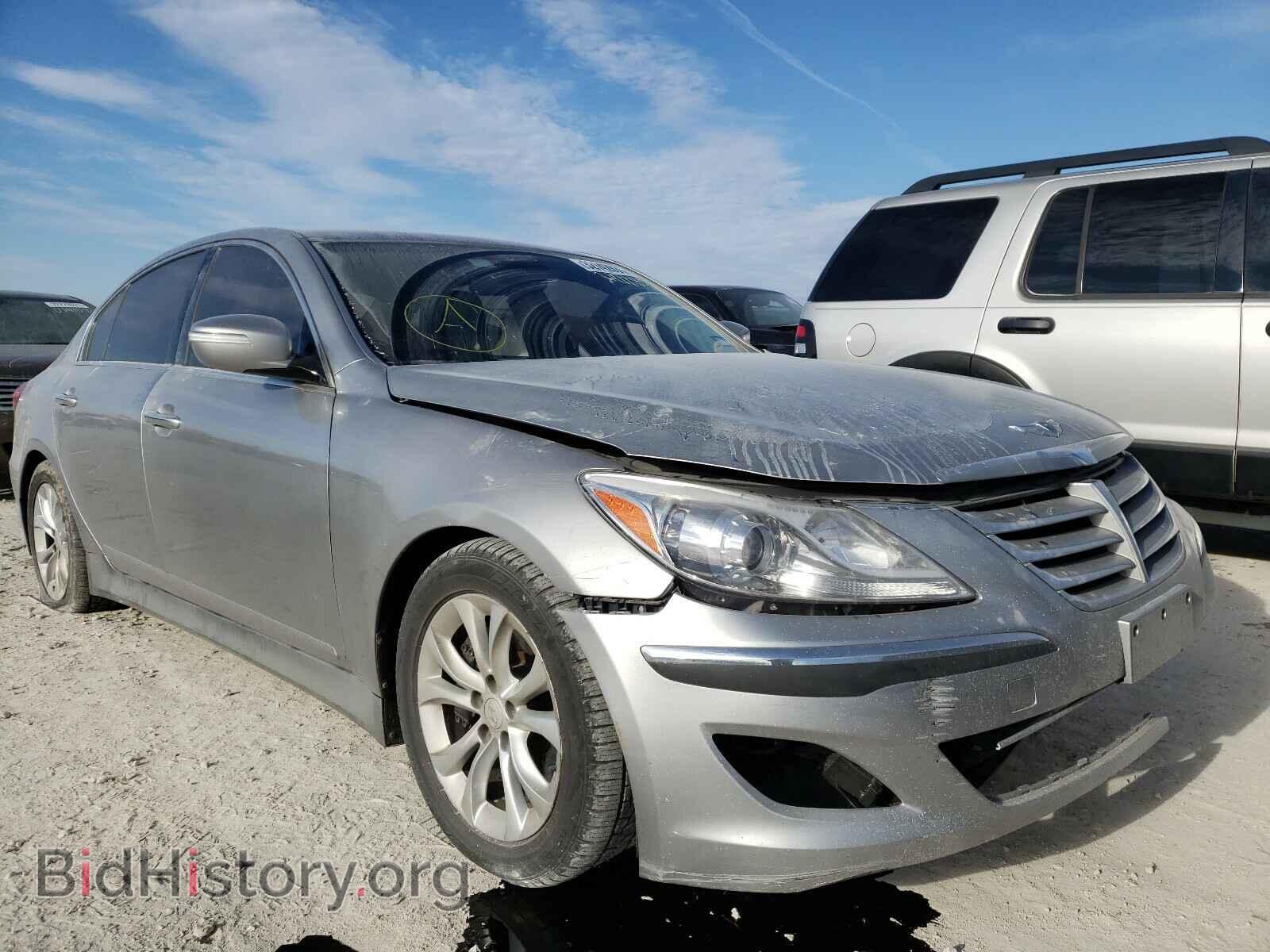 Photo KMHGC4DD8DU241180 - HYUNDAI GENESIS 2013