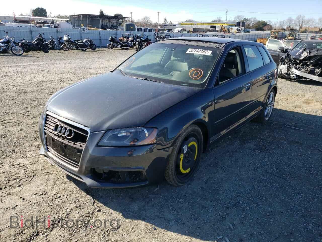 2011 AUDI A3 - VIN: WAUKJAFM8BA025650 - Фото 2