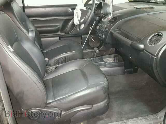 2010 VOLKSWAGEN BEETLE - VIN: 3VWPG3AG4AM004572 - Фото 5
