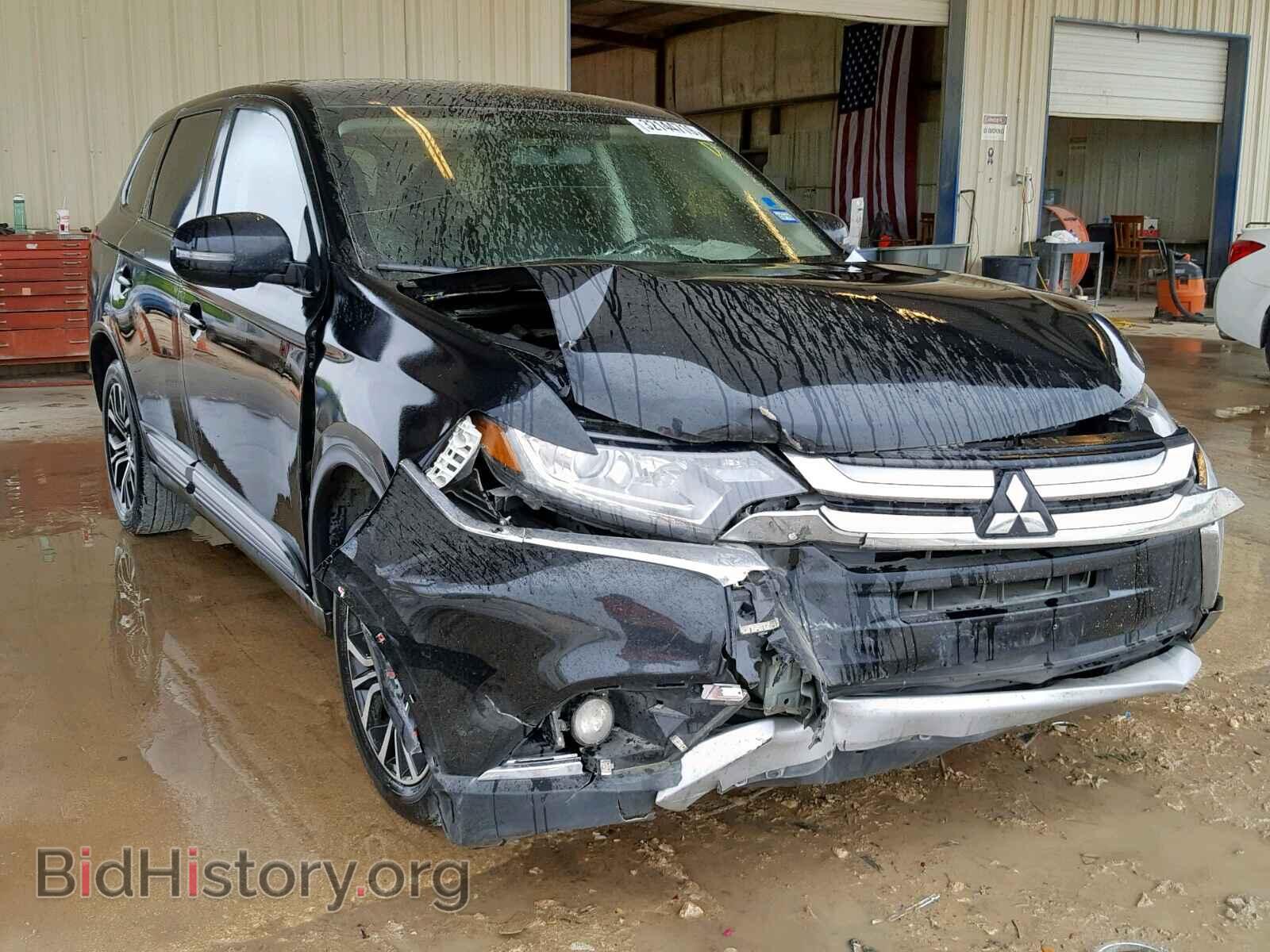 Photo JA4AD3A35HZ018398 - MITSUBISHI OUTLANDER 2017