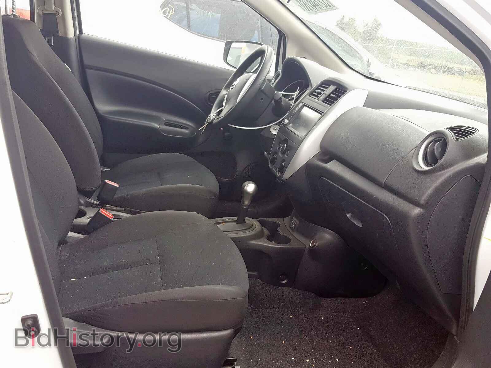 2019 NISSAN VERSA - VIN: 3N1CE2CP0KL357979 - Фото 5