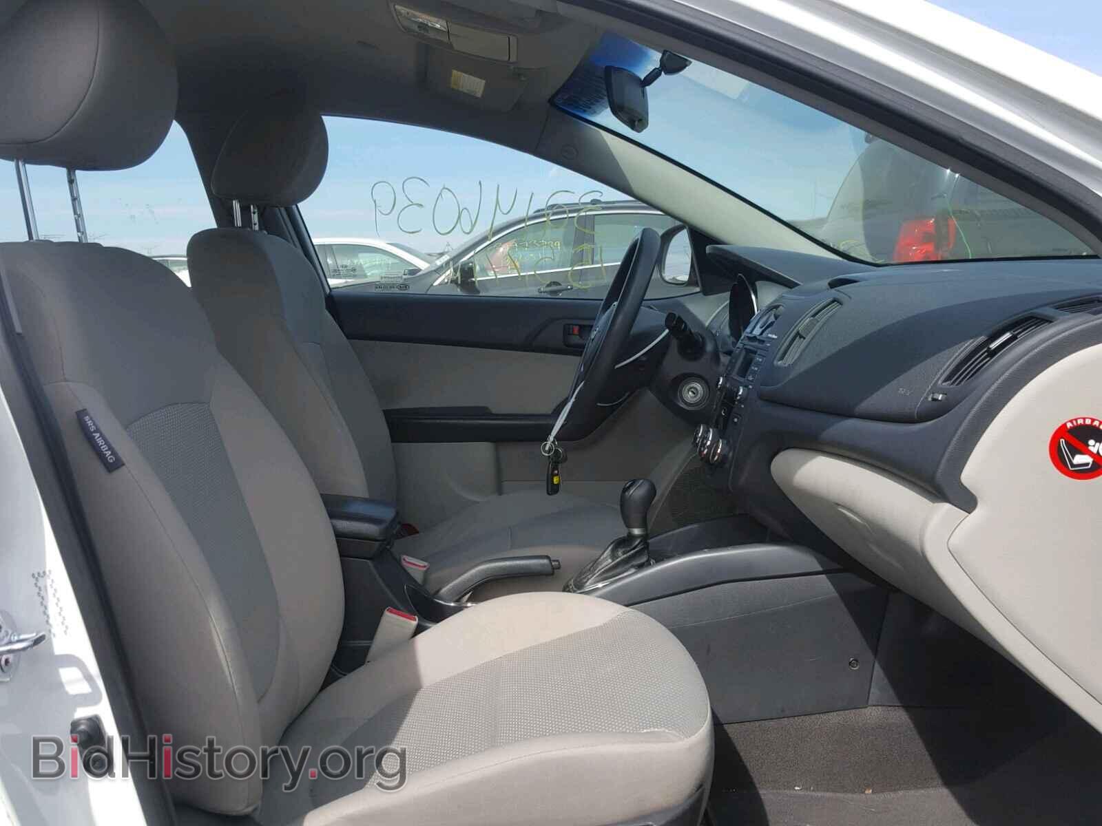 2011 KIA FORTE - VIN: KNAFU4A21B5466142 - Фото 5