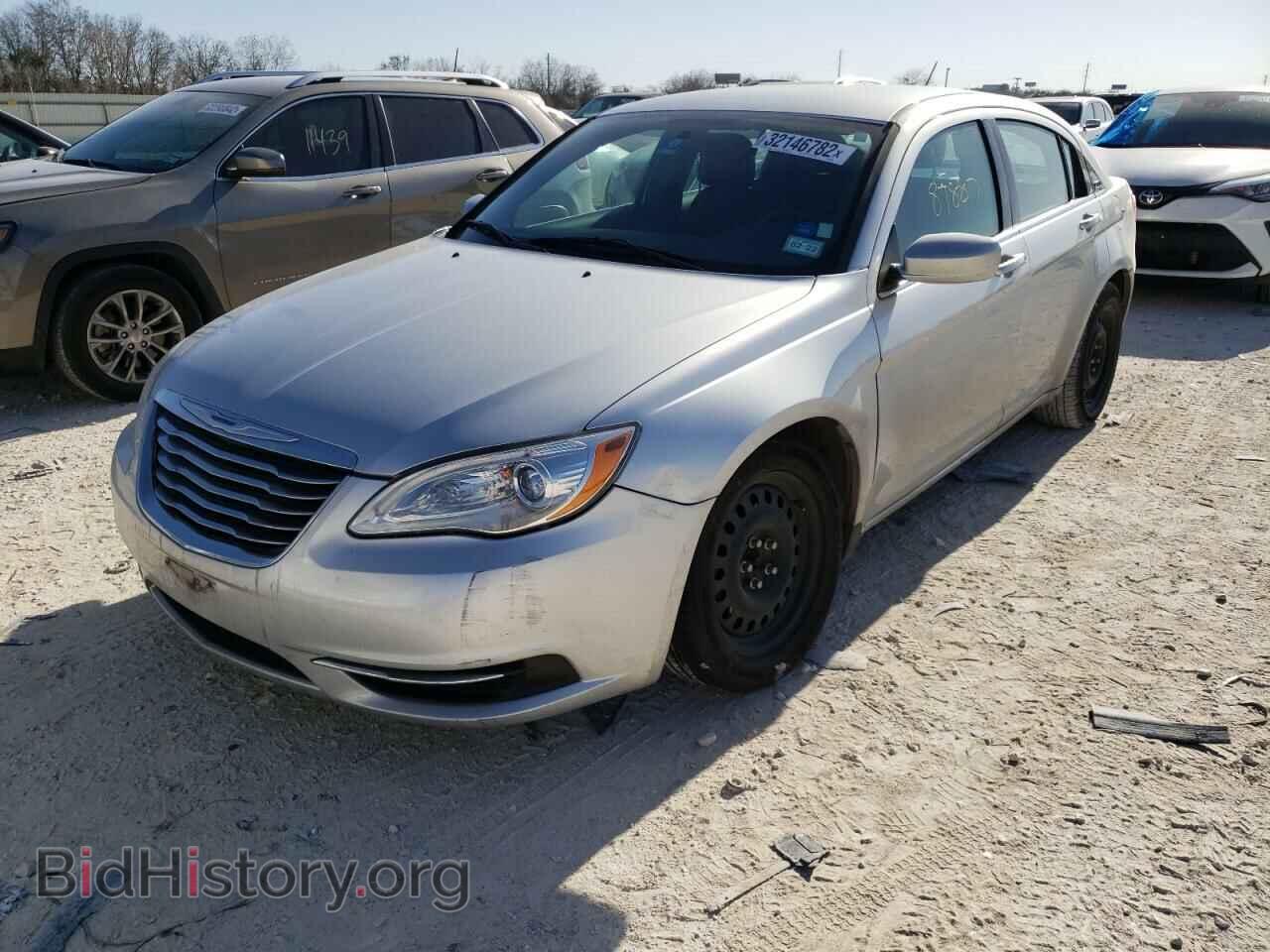 2012 CHRYSLER 200 - VIN: 1C3CCBAB7CN268619 - Фото 2