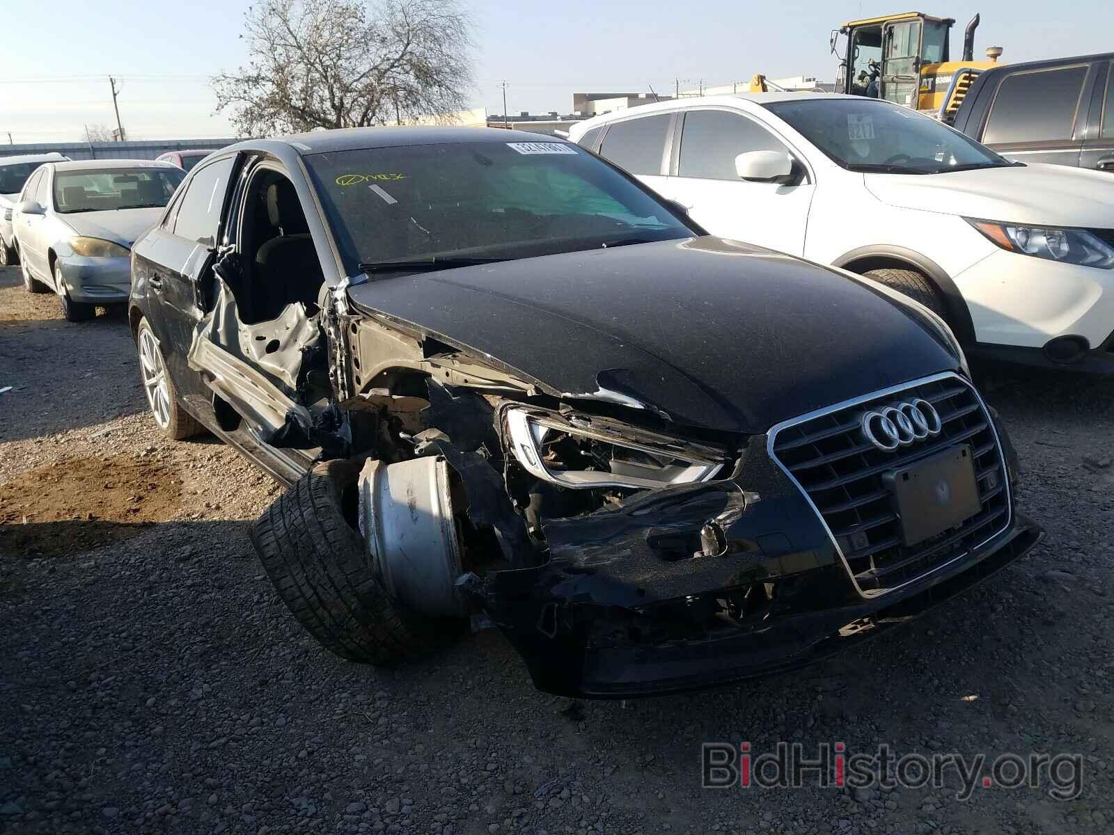 Фотография WAUA7GFF0G1064285 - AUDI A3 2016