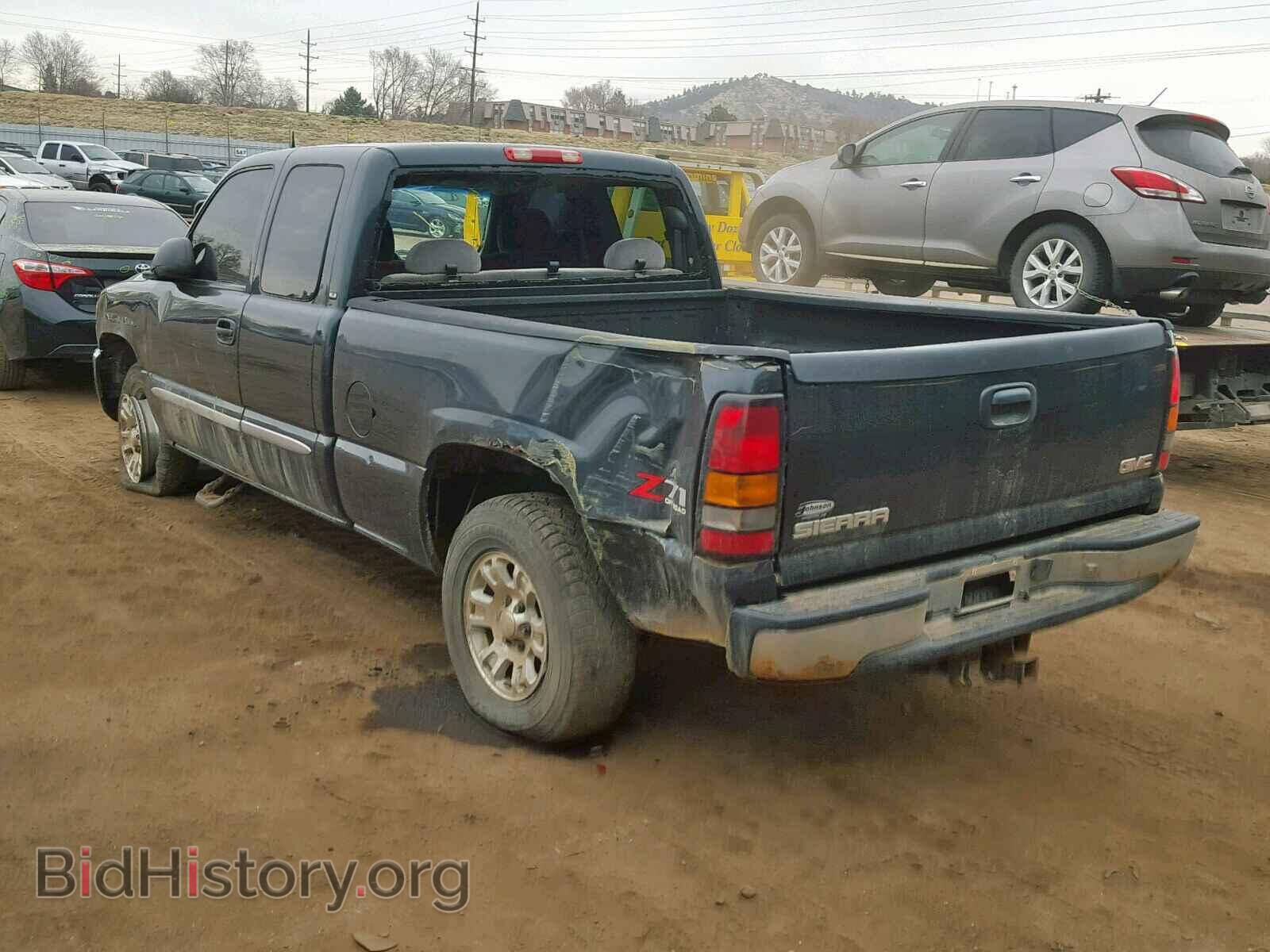 2005 GMC NEW SIERRA - VIN: 1GTEK19BX5E294608 - Фото 3