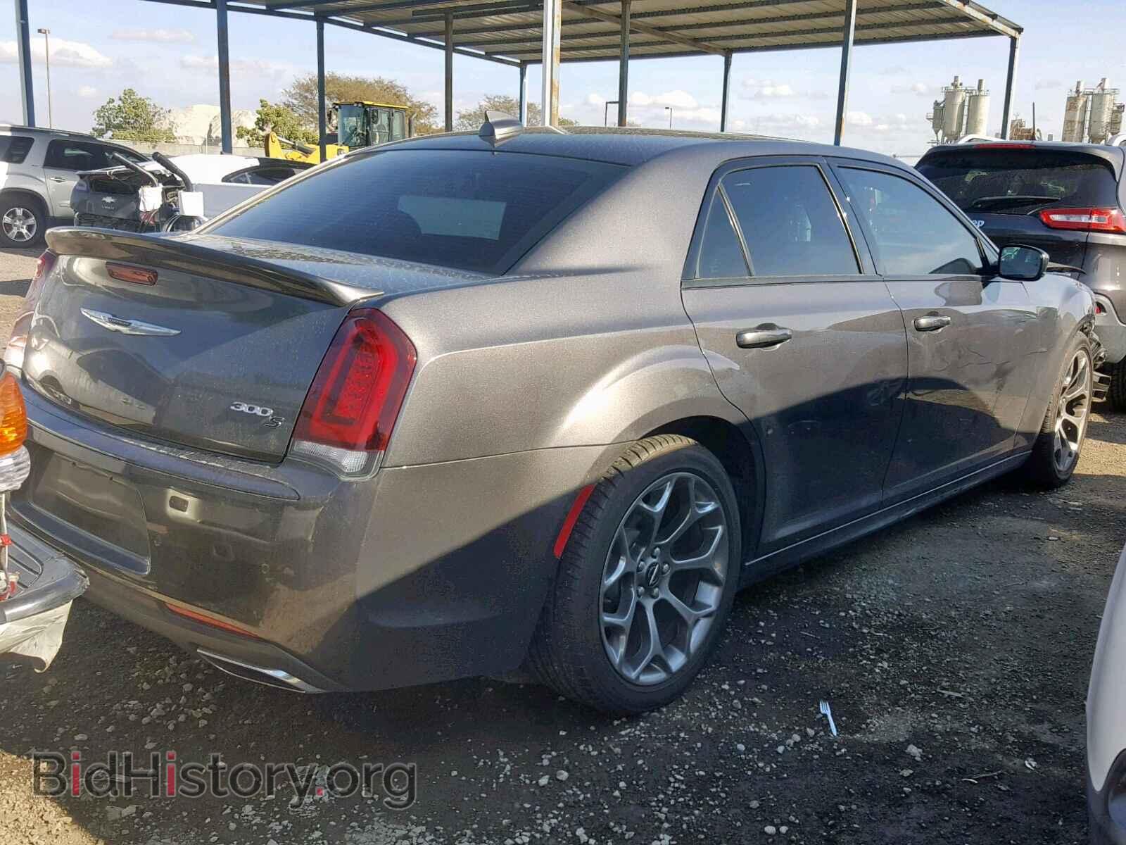 2018 CHRYSLER 300 - VIN: 2C3CCABG2JH240463 - Фото 4
