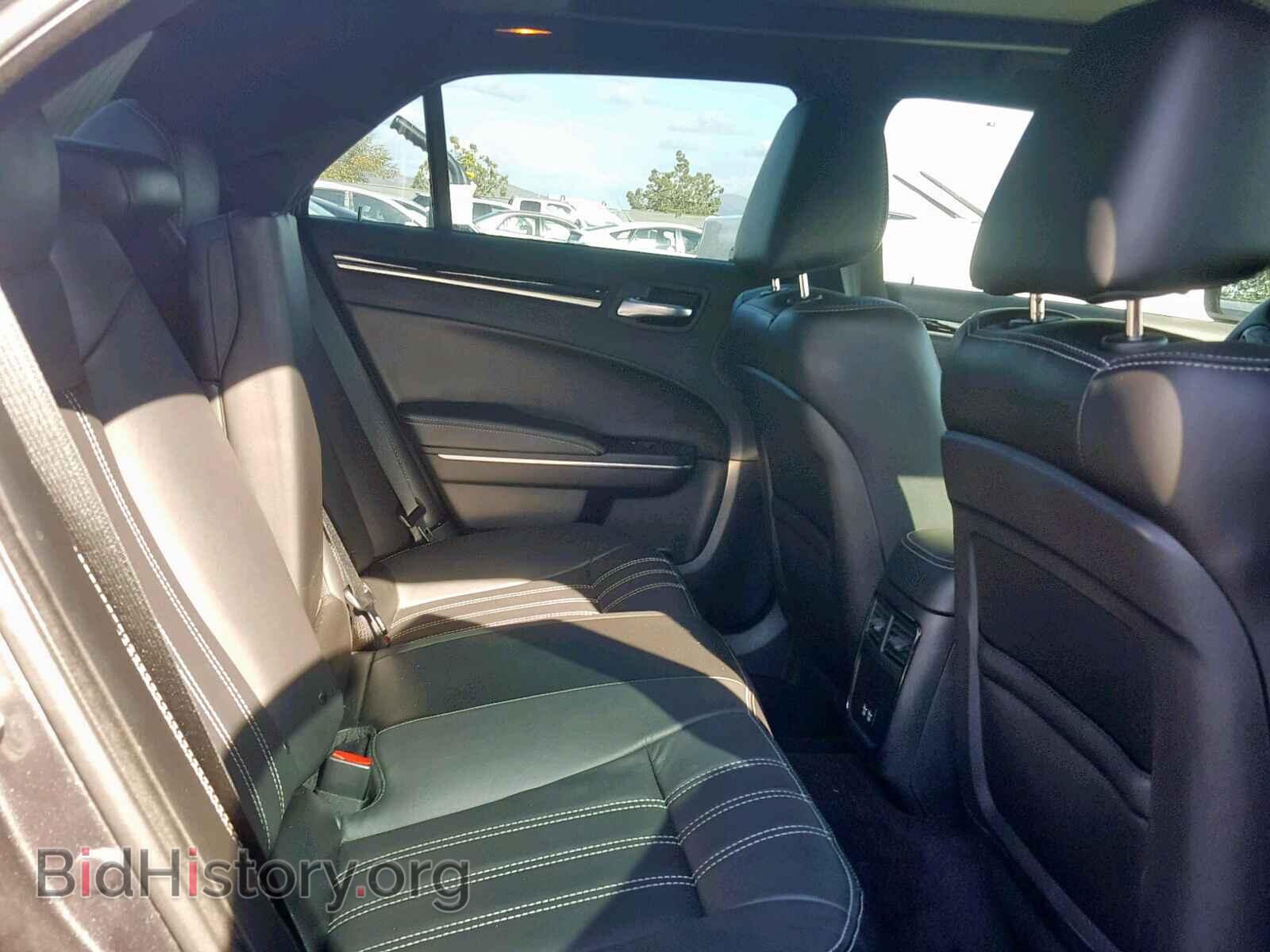 2018 CHRYSLER 300 - VIN: 2C3CCABG2JH240463 - Фото 6