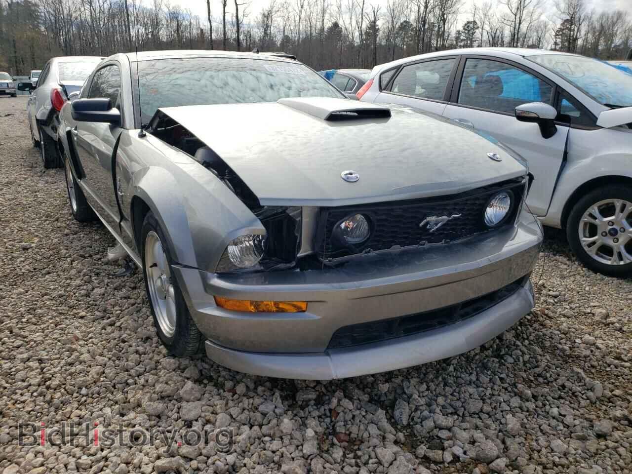 Photo 1ZVHT82H695114190 - FORD MUSTANG 2009