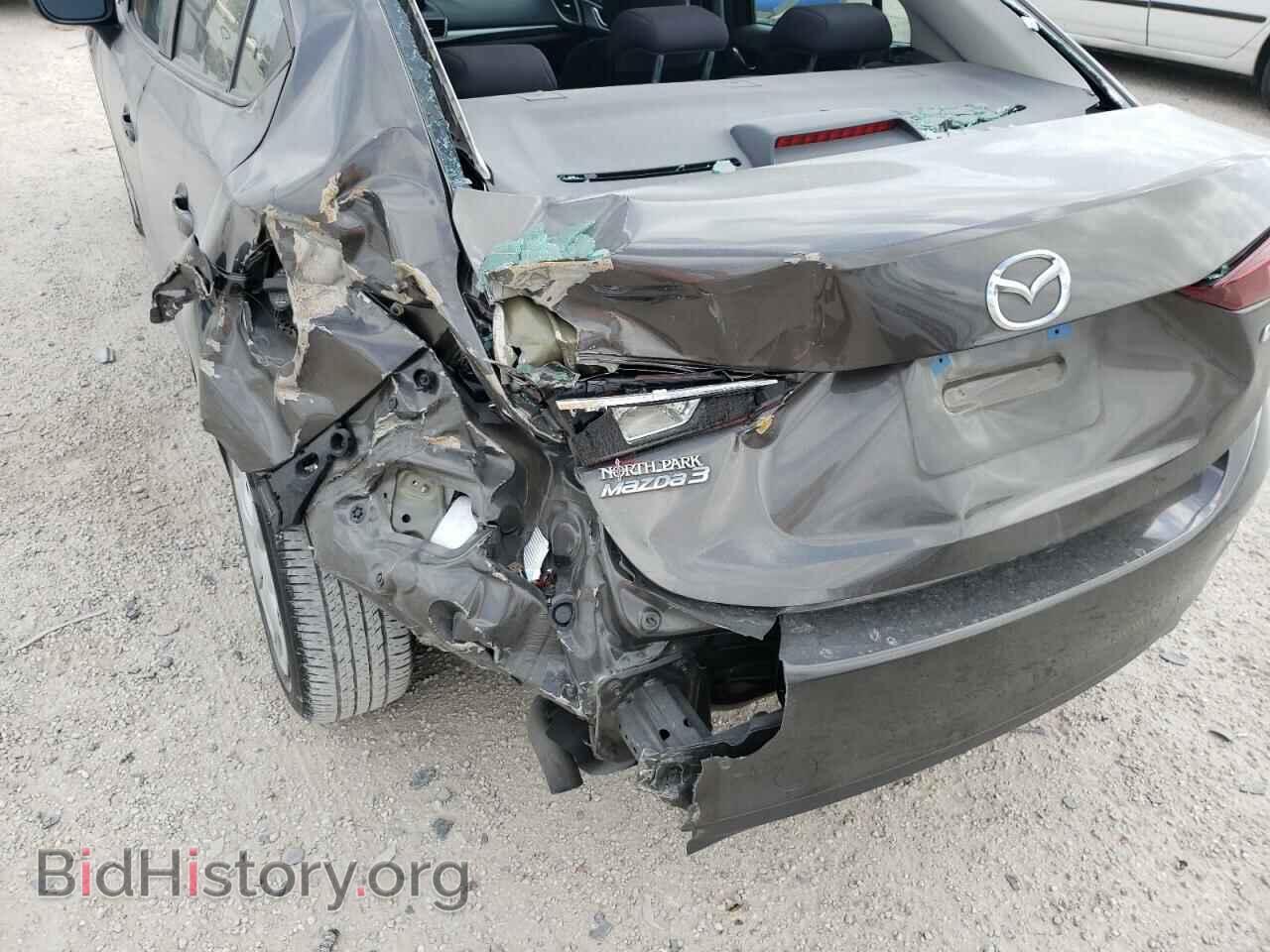 2018 MAZDA 3 - VIN: 3MZBN1U70JM165985 - Фото 9
