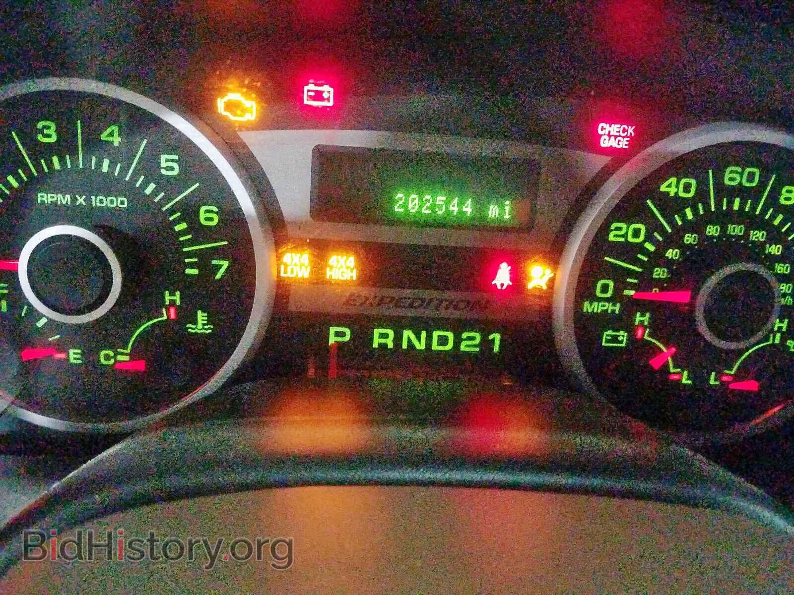 2006 FORD EXPEDITION - VIN: 1FMPU18516LA20446 - Фото 8