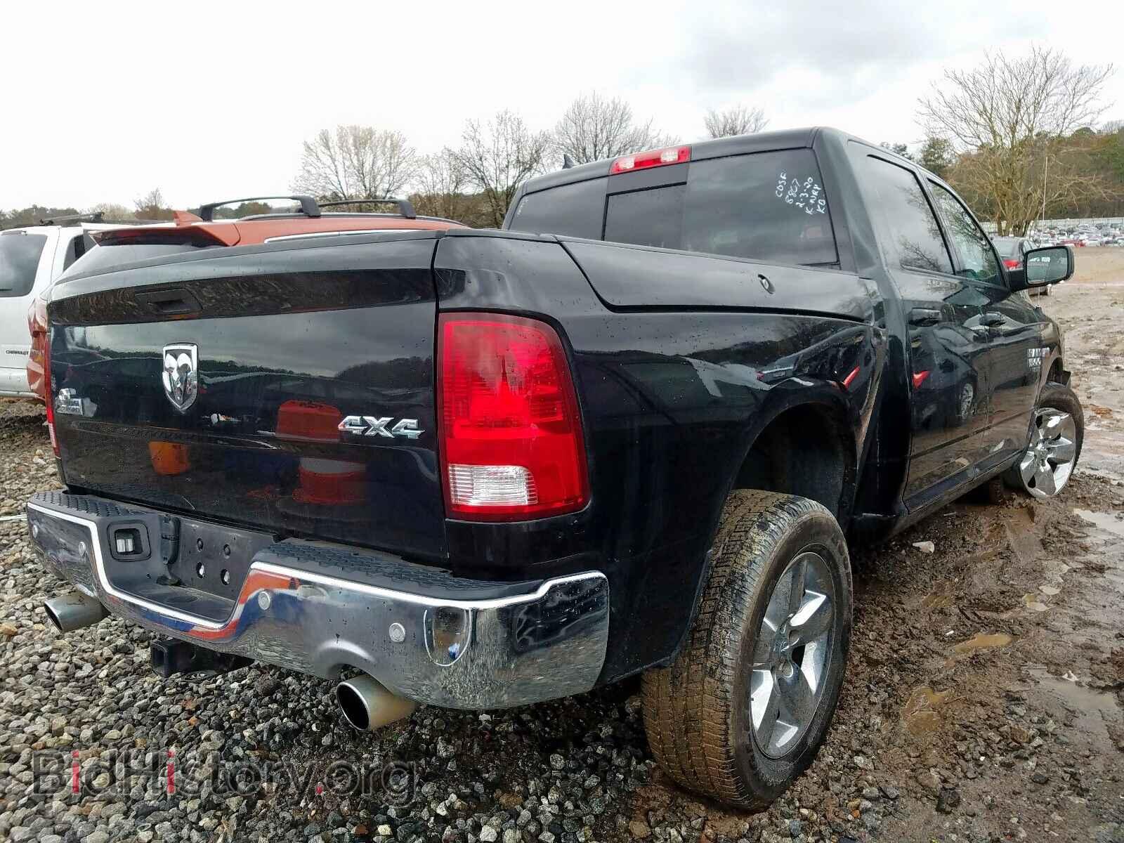 2019 RAM 1500 CLASS - VIN: 1C6RR7LT6KS526790 - Фото 4