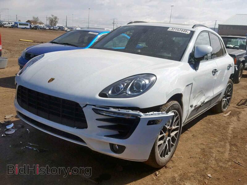 2018 Porsche MACAN (VIN WP1AA2A53JLB21109) — photo 2 of 10