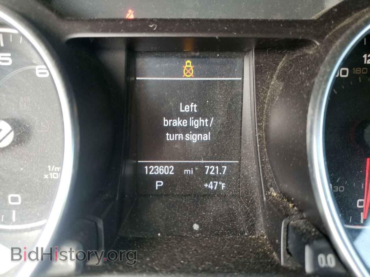 2010 AUDI A5 - VIN: WAULFAFR4AA072593 - Фото 8