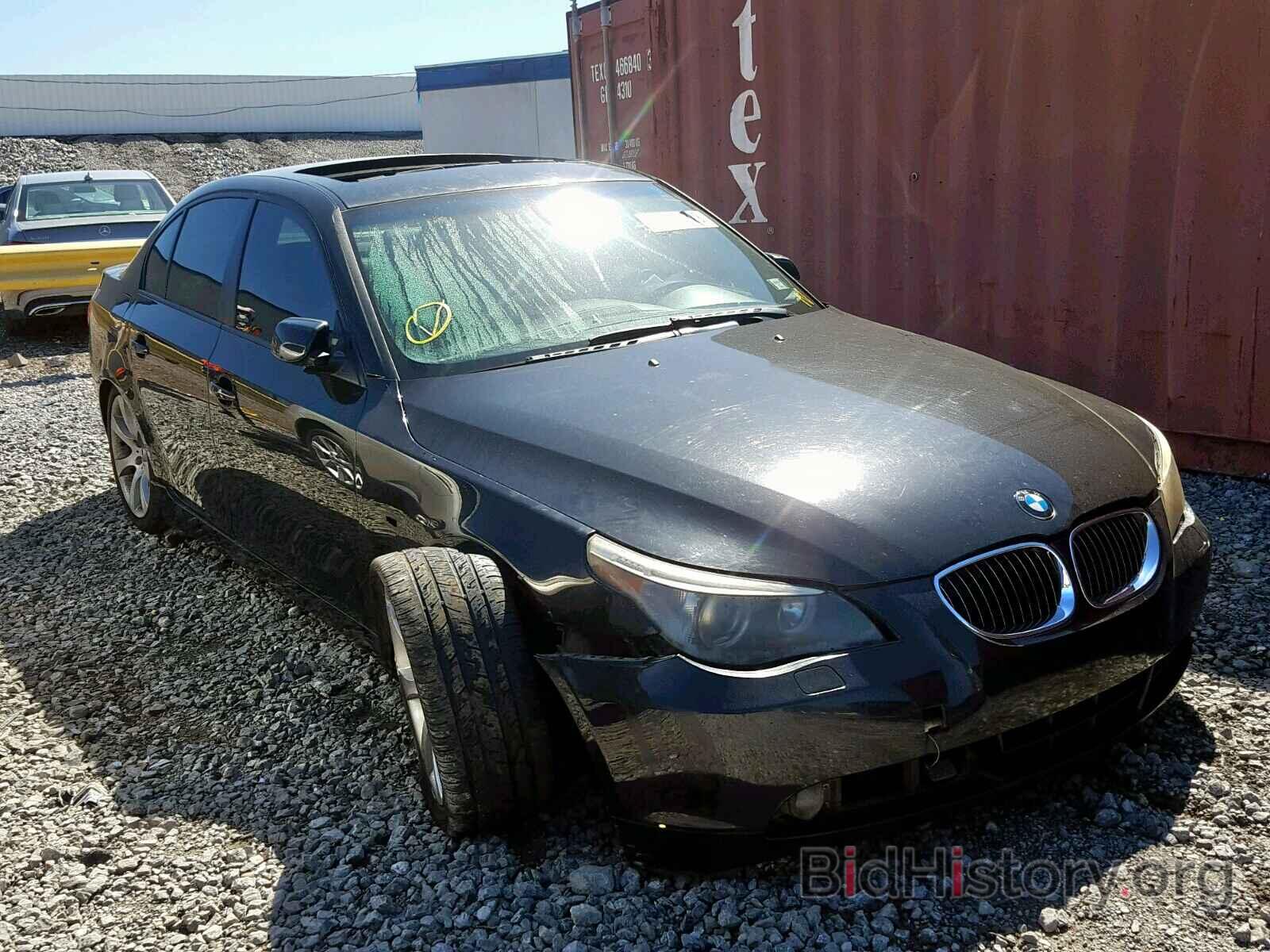 Photo WBANB33544B107813 - BMW 545 I 2004