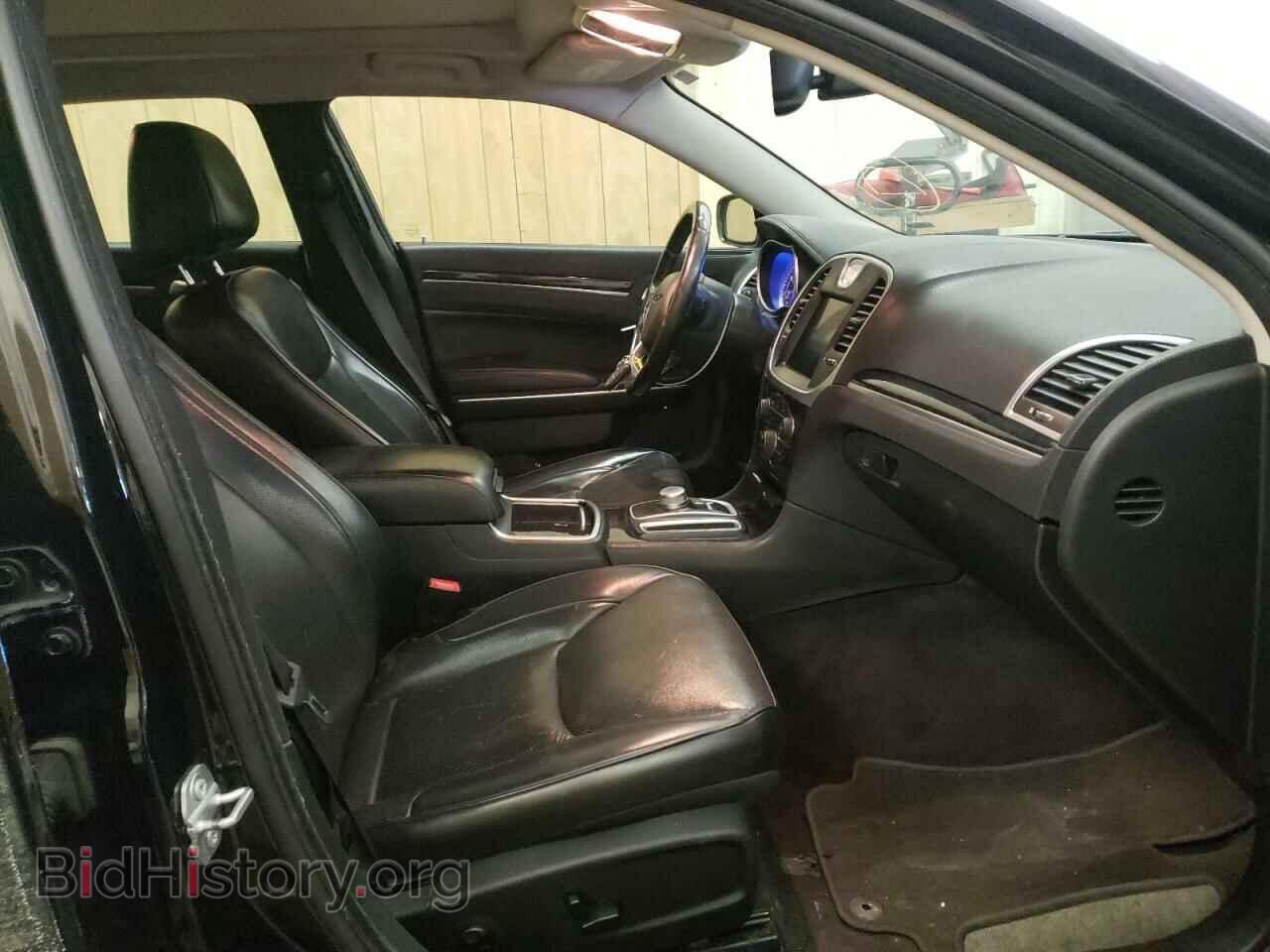 2016 CHRYSLER 300 - VIN: 2C3CCAKG0GH329179 - Фото 5