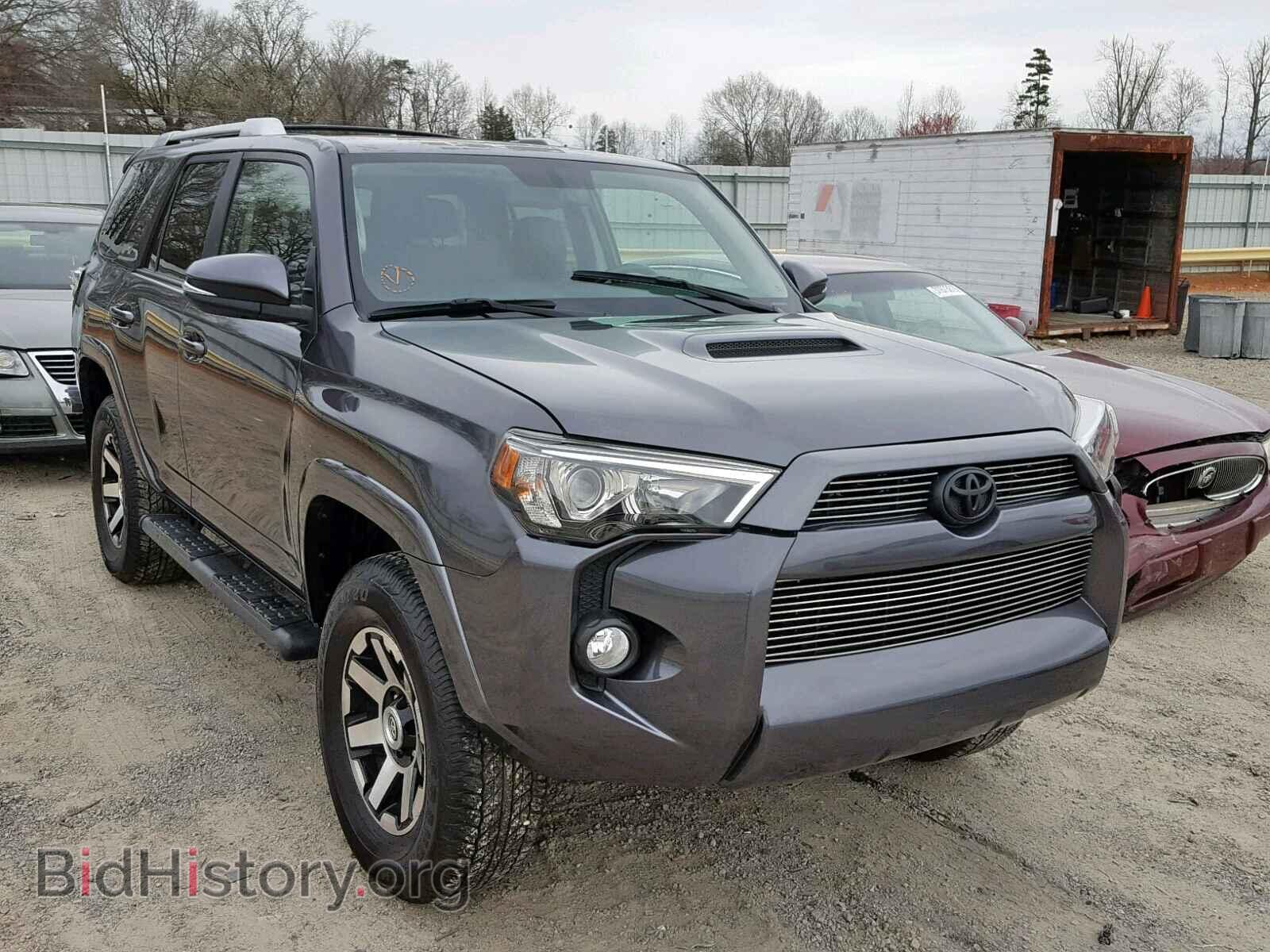Фотография JTEBU5JR3H5448413 - TOYOTA 4RUNNER SR 2017