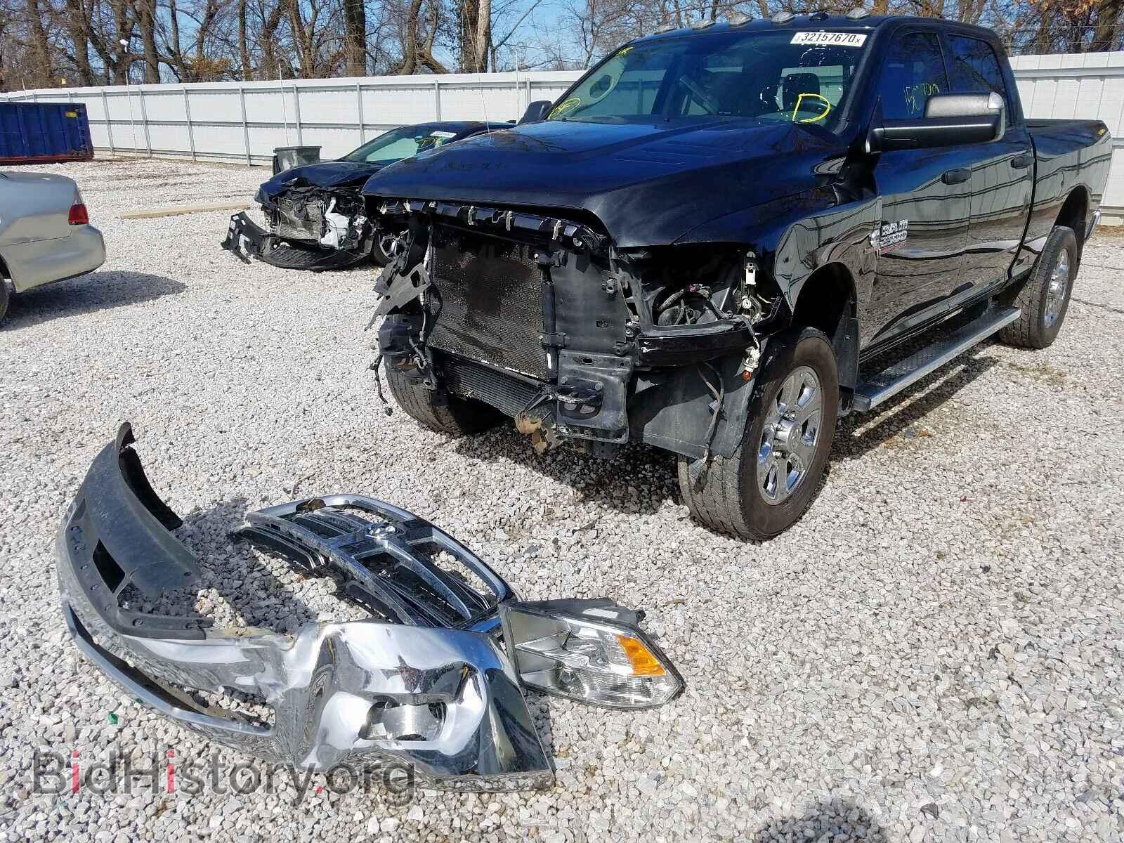 2016 RAM 2500 - VIN: 3C6UR5DL5GG274591 - Фото 2