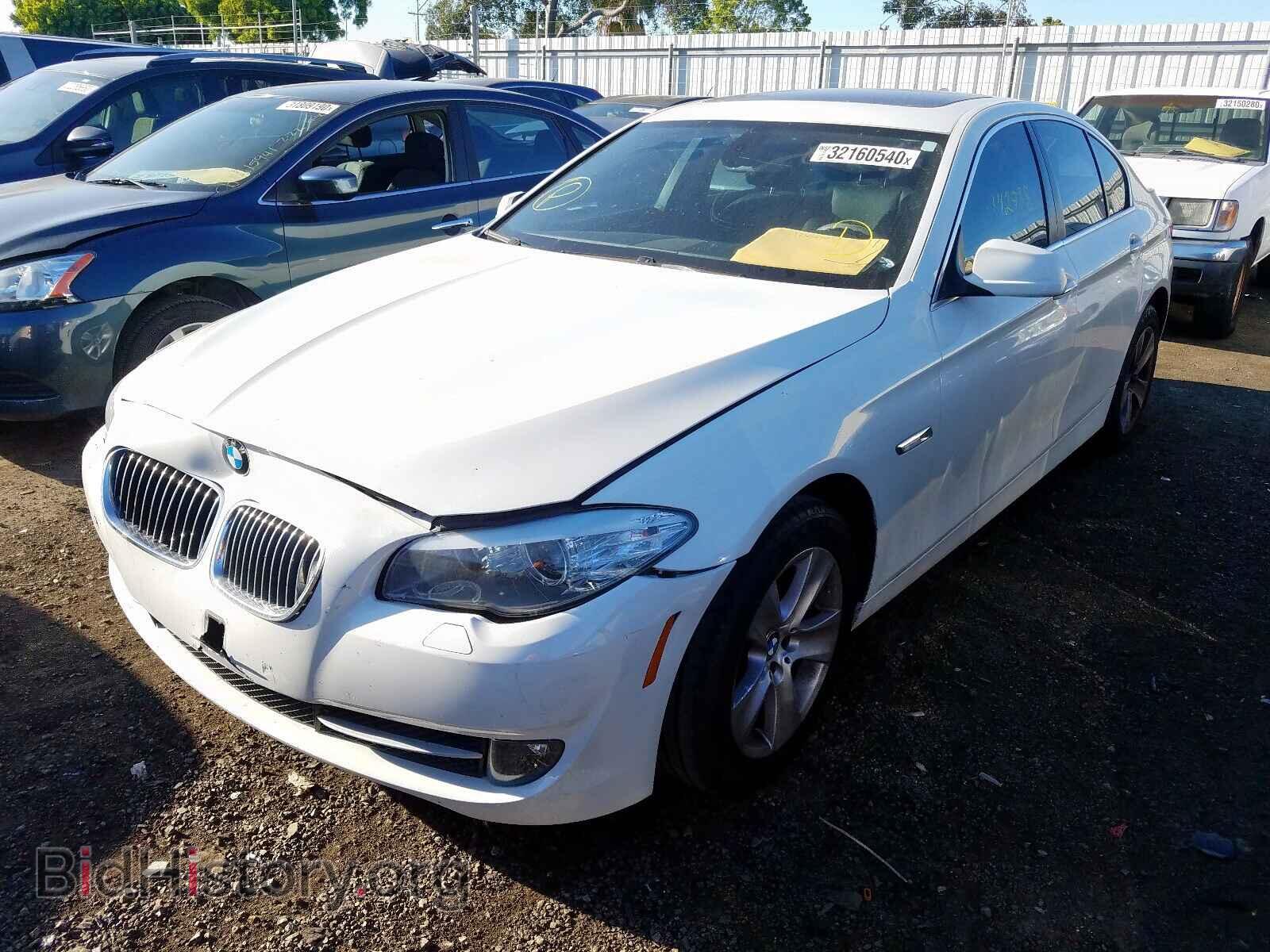 2011 BMW 5 SERIES - VIN: WBAFR1C56BC749512 - Фото 2
