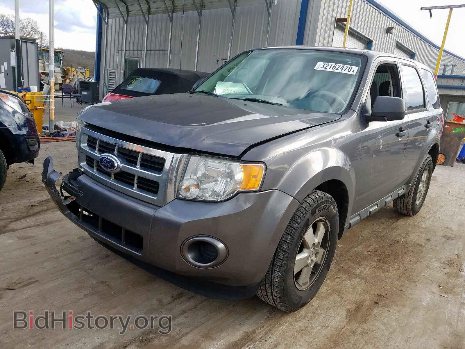 2011 FORD ESCAPE - VIN: 1FMCU0C71BKA99182 - Фото 2