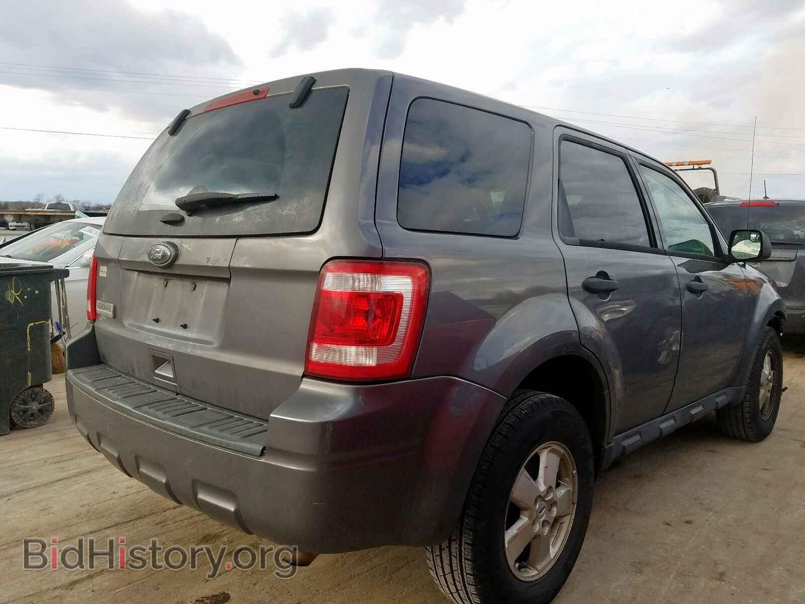 2011 FORD ESCAPE - VIN: 1FMCU0C71BKA99182 - Фото 4