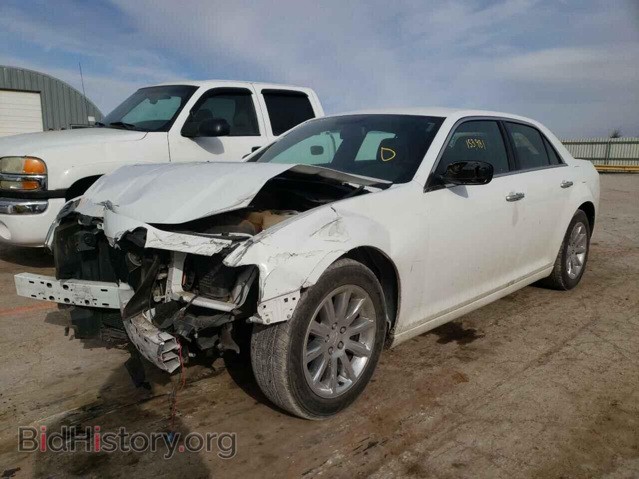 2014 CHRYSLER 300 - VIN: 2C3CCAEG7EH235437 - Фото 2
