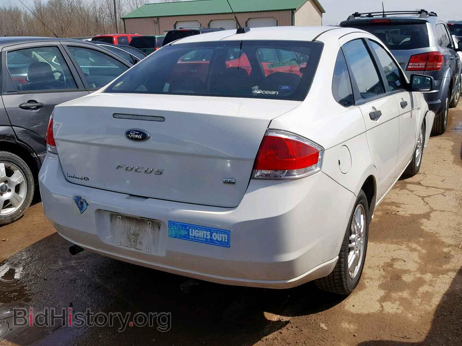 2010 FORD FOCUS SE - VIN: 1FAHP3FN0AW111493 - Фото 4