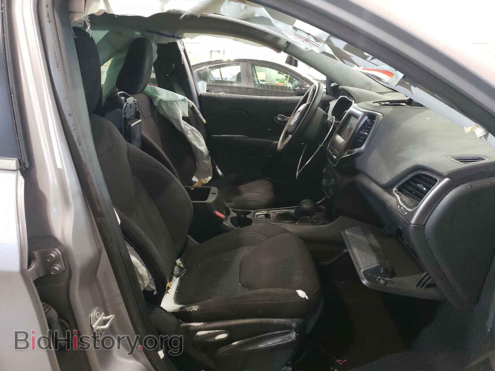 2019 JEEP CHEROKEE - VIN: 1C4PJLCB4KD388016 - Фото 5