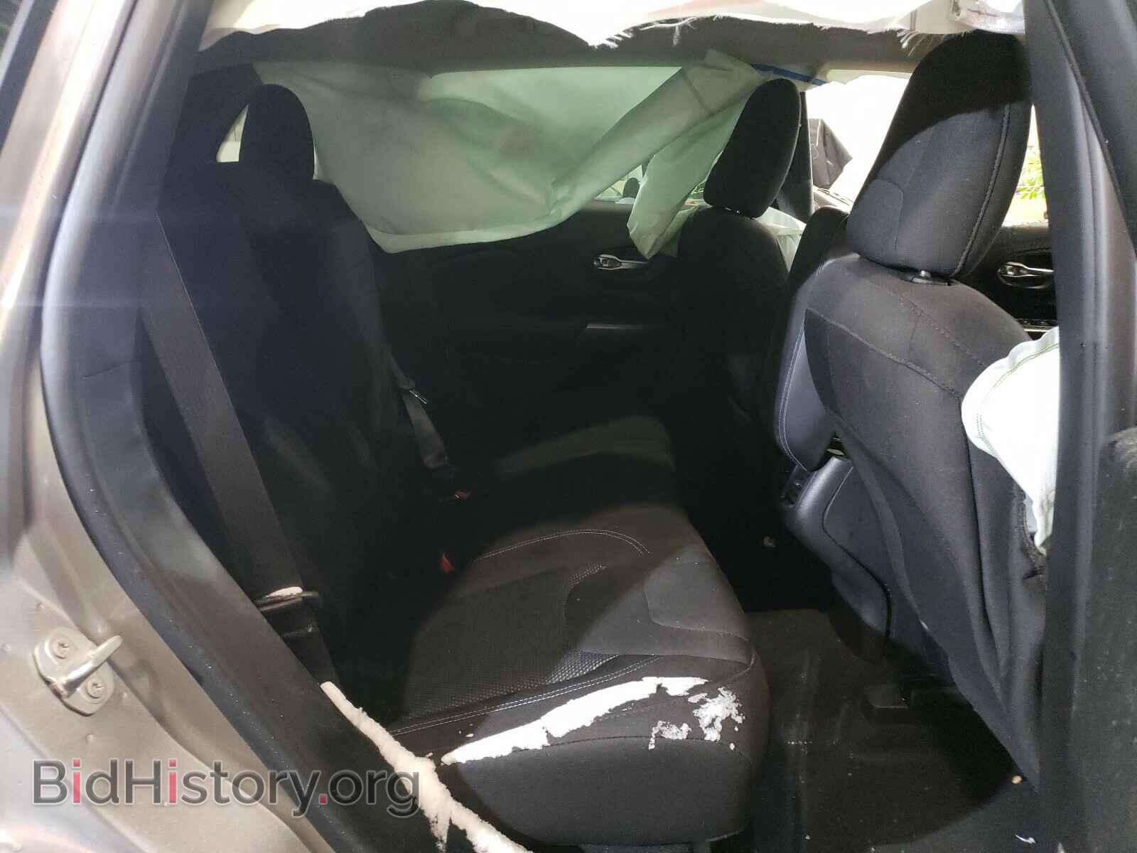 2019 JEEP CHEROKEE - VIN: 1C4PJLCB4KD388016 - Фото 6