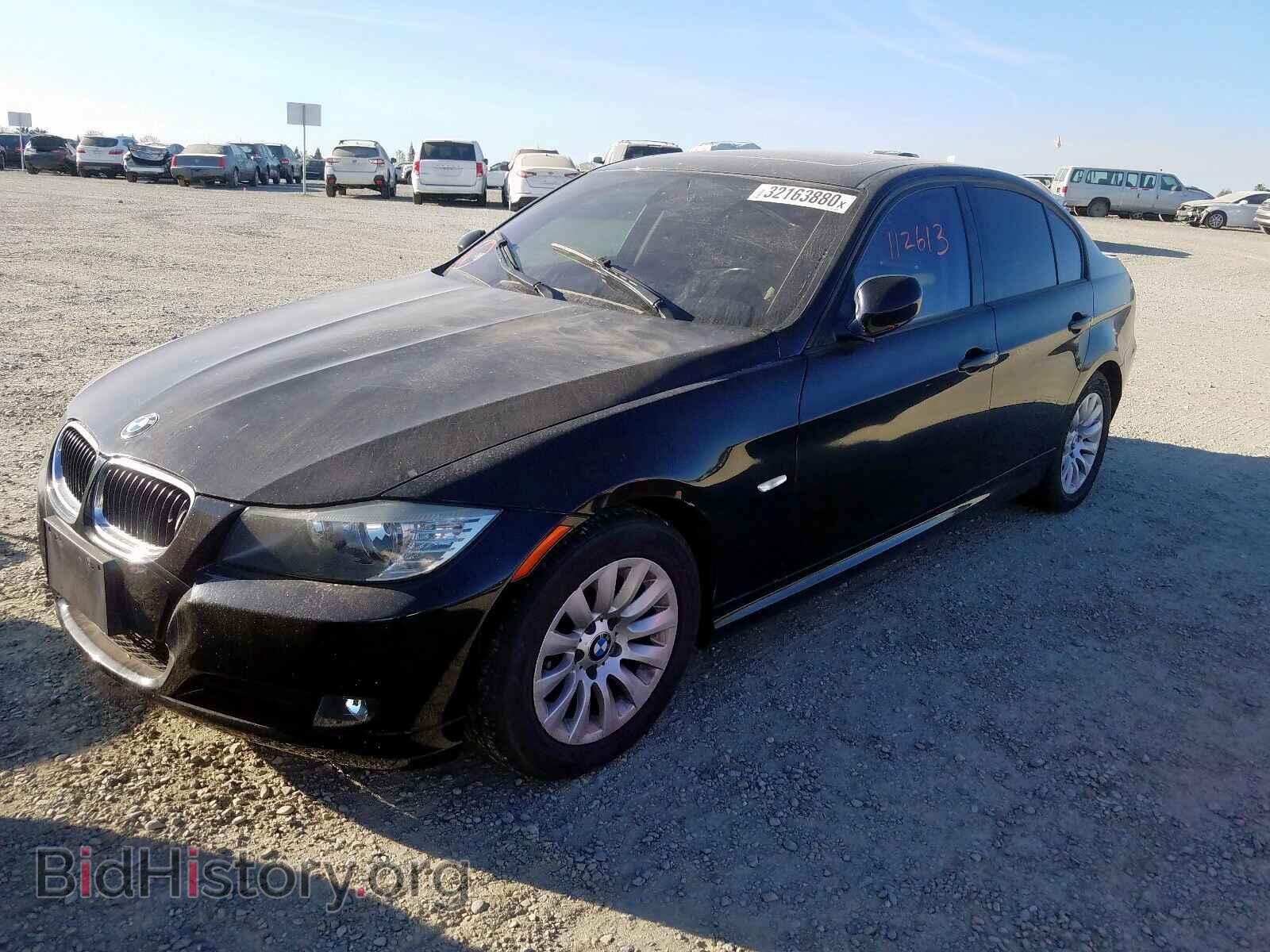 2009 BMW 3 SERIES - VIN: WBAPH53549A438097 - Фото 2