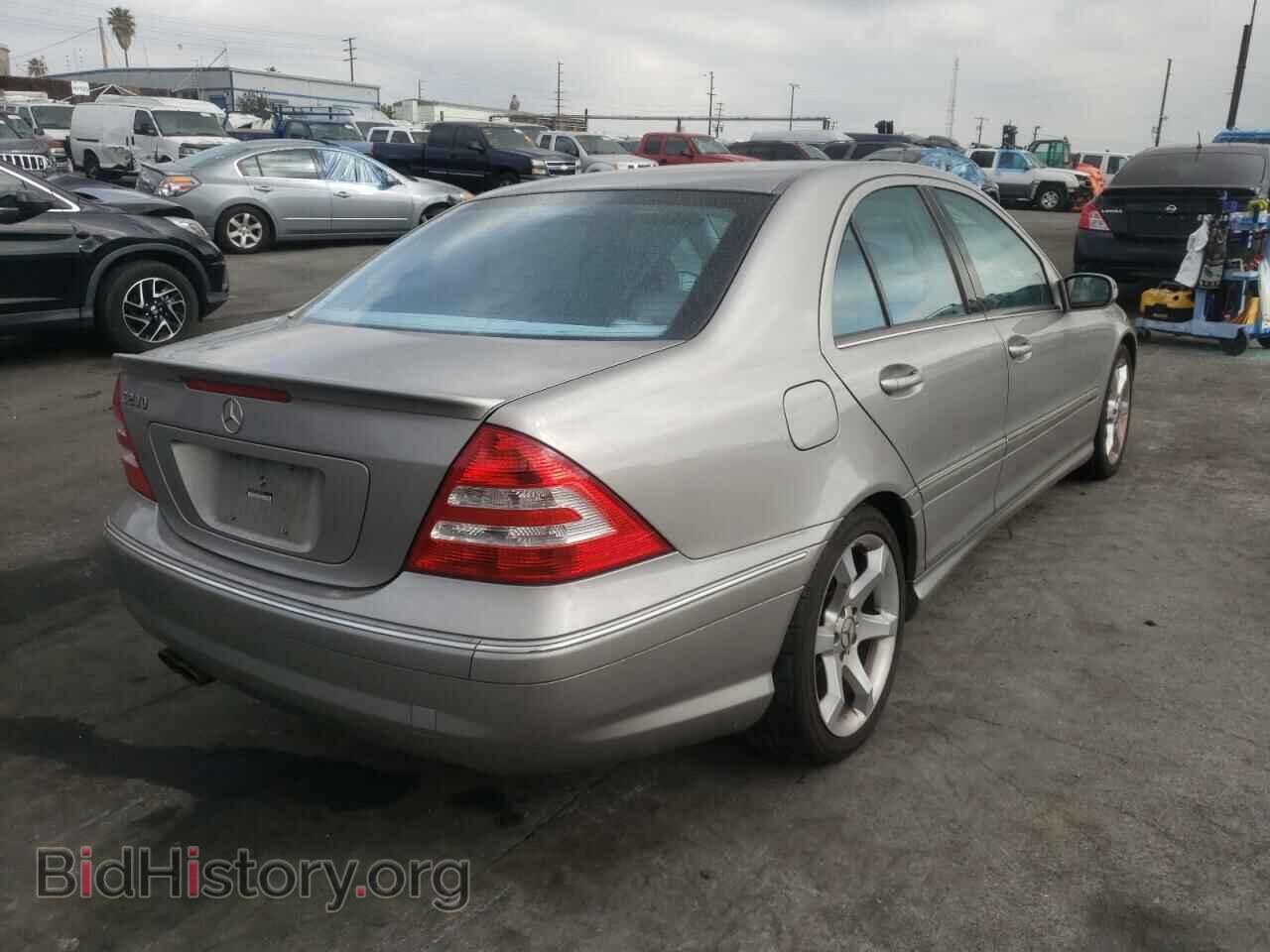 2007 MERCEDES-BENZ C-CLASS - VIN: WDBRF52H07F862033 - Фото 4
